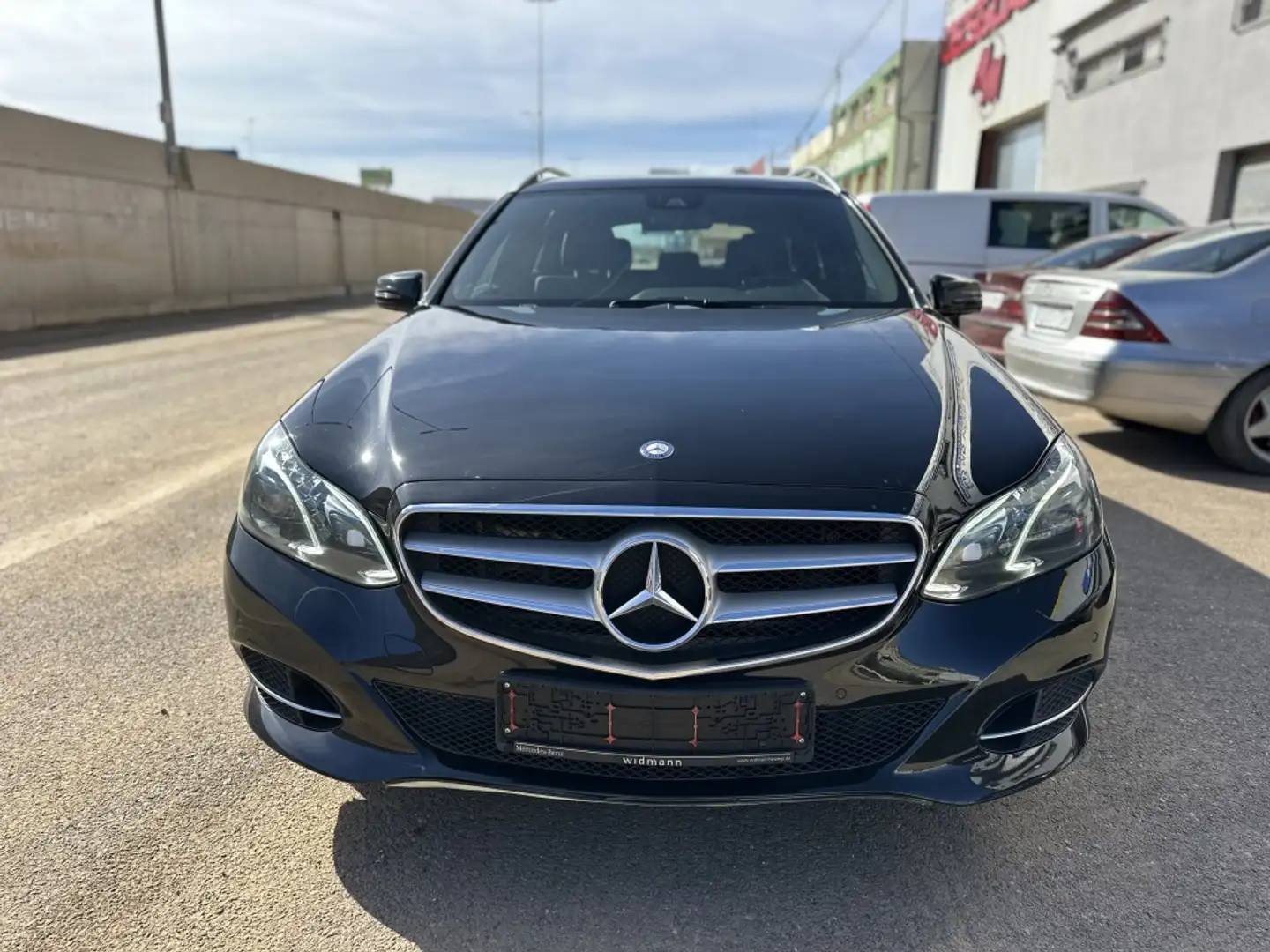 Mercedes-Benz E 350 Estate BT Avantgarde 9G-Tronic - 2