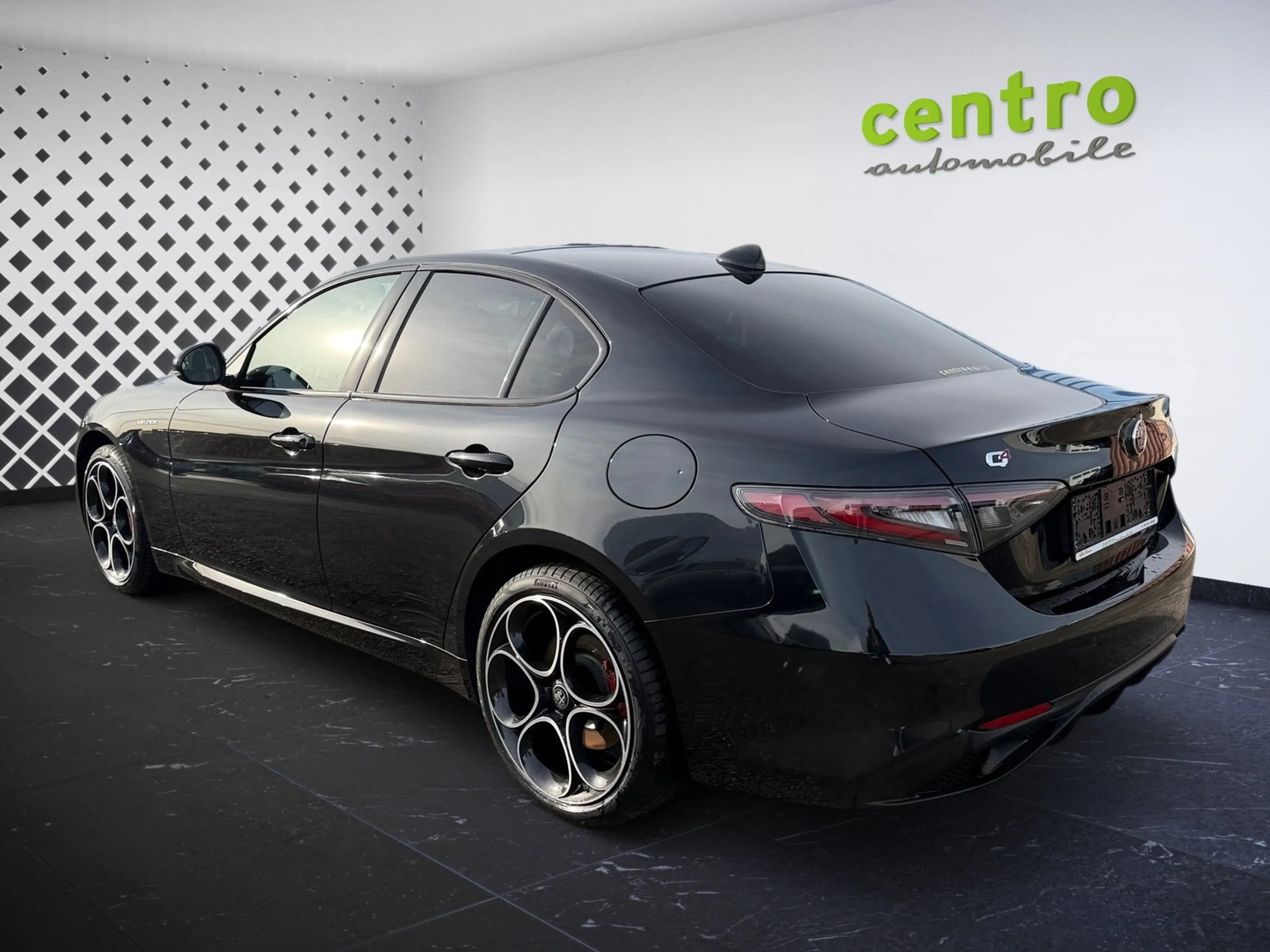 Alfa Romeo Giulia Veloce Q4 2,2 Jtdm 210 — photo 6