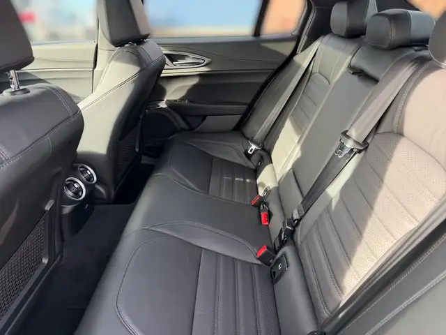 Alfa Romeo Giulia view 11