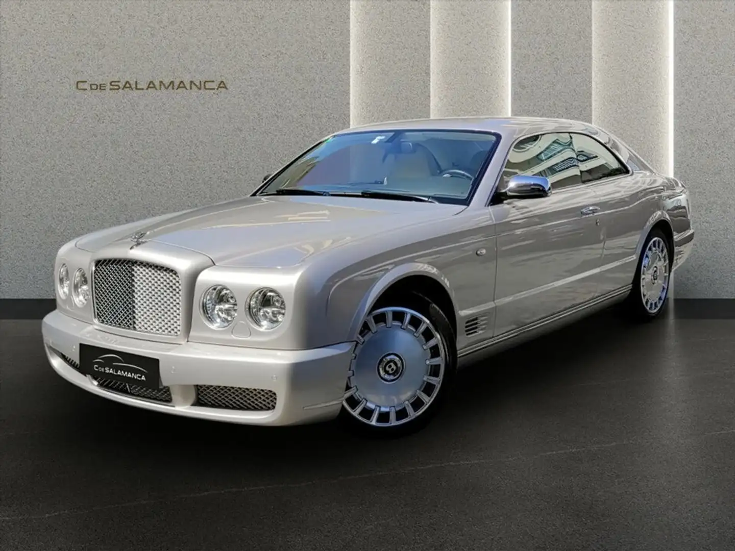 Bentley Brooklands 6.8 V8 Silber - 1