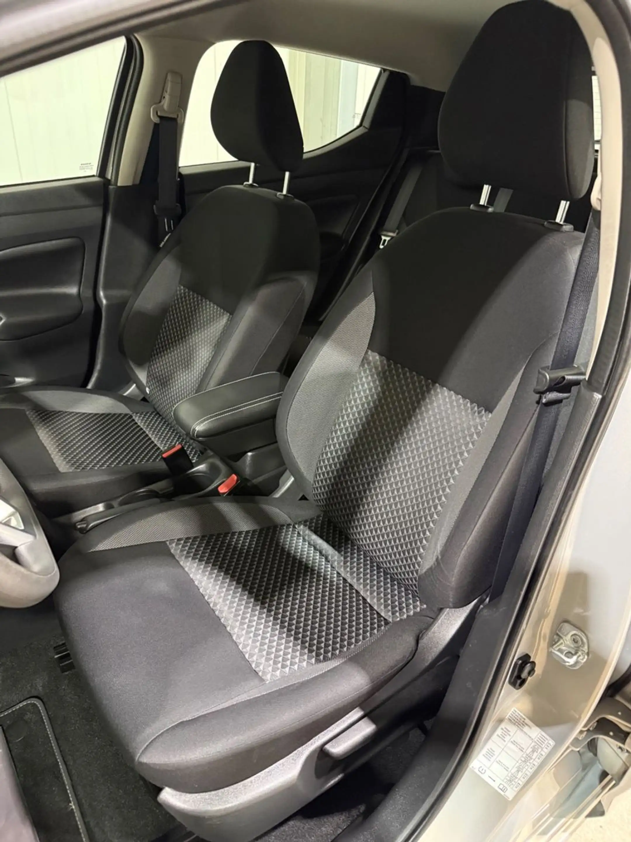 Nissan Micra N-Way Automatik, Navi, SHZ, TÜV/AU neu — photo 10