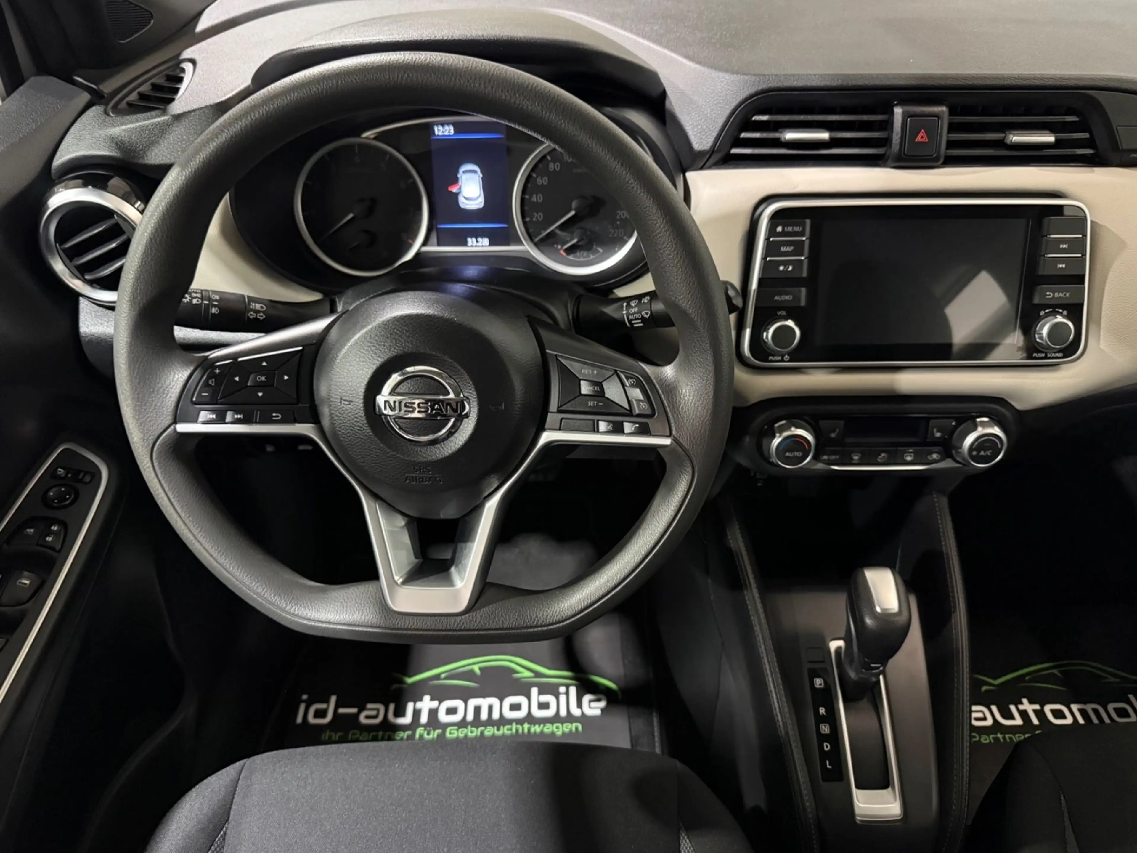 Nissan Micra N-Way Automatik, Navi, SHZ, TÜV/AU neu — photo 8
