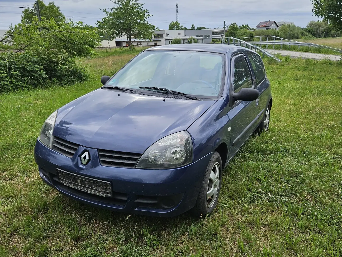 Renault Clio Blau - 1