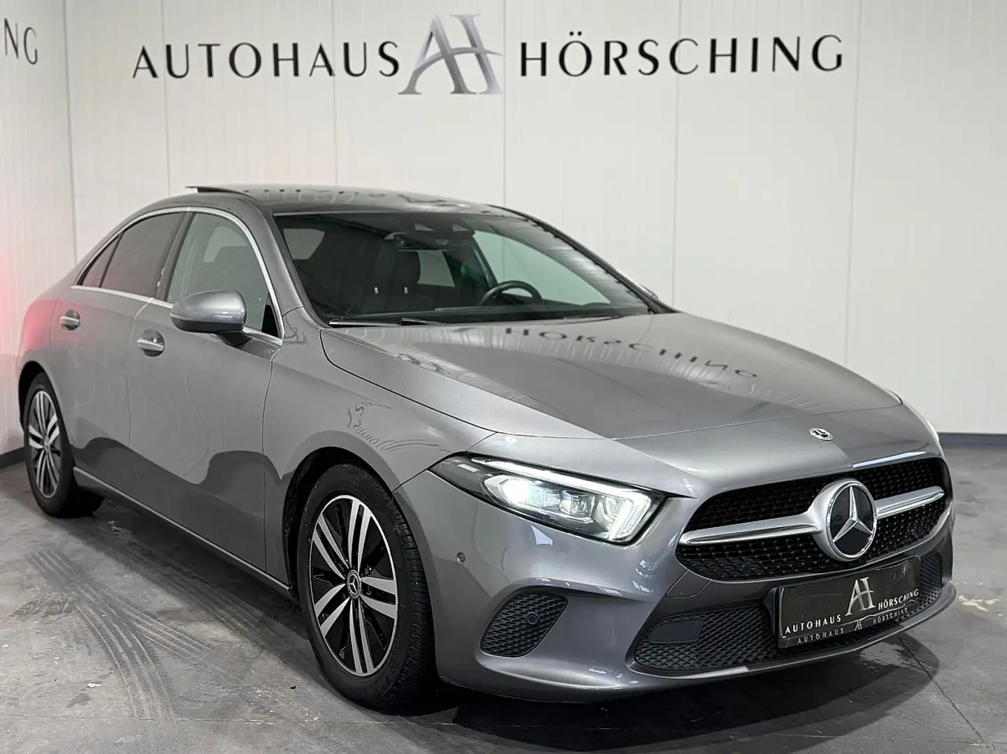 Mercedes-Benz A 180 d Limousine//Ambiente//Memory//Sitzheizung// Pa... Grau - 1