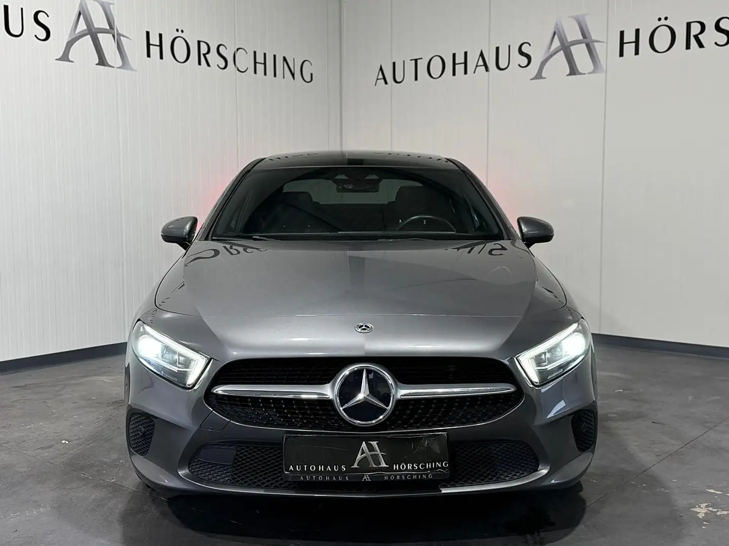 Mercedes-Benz A 180 d Limousine//Ambiente//Memory//Sitzheizung// Pa... Grau - 2