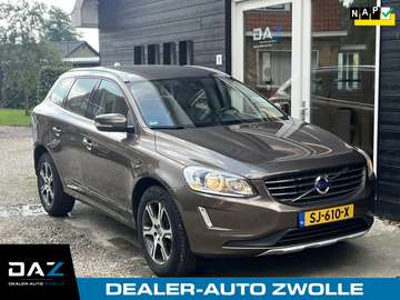 2.0 T5 FWD Momentum Aut/Ecc/Leer/Navi/Trekhaak