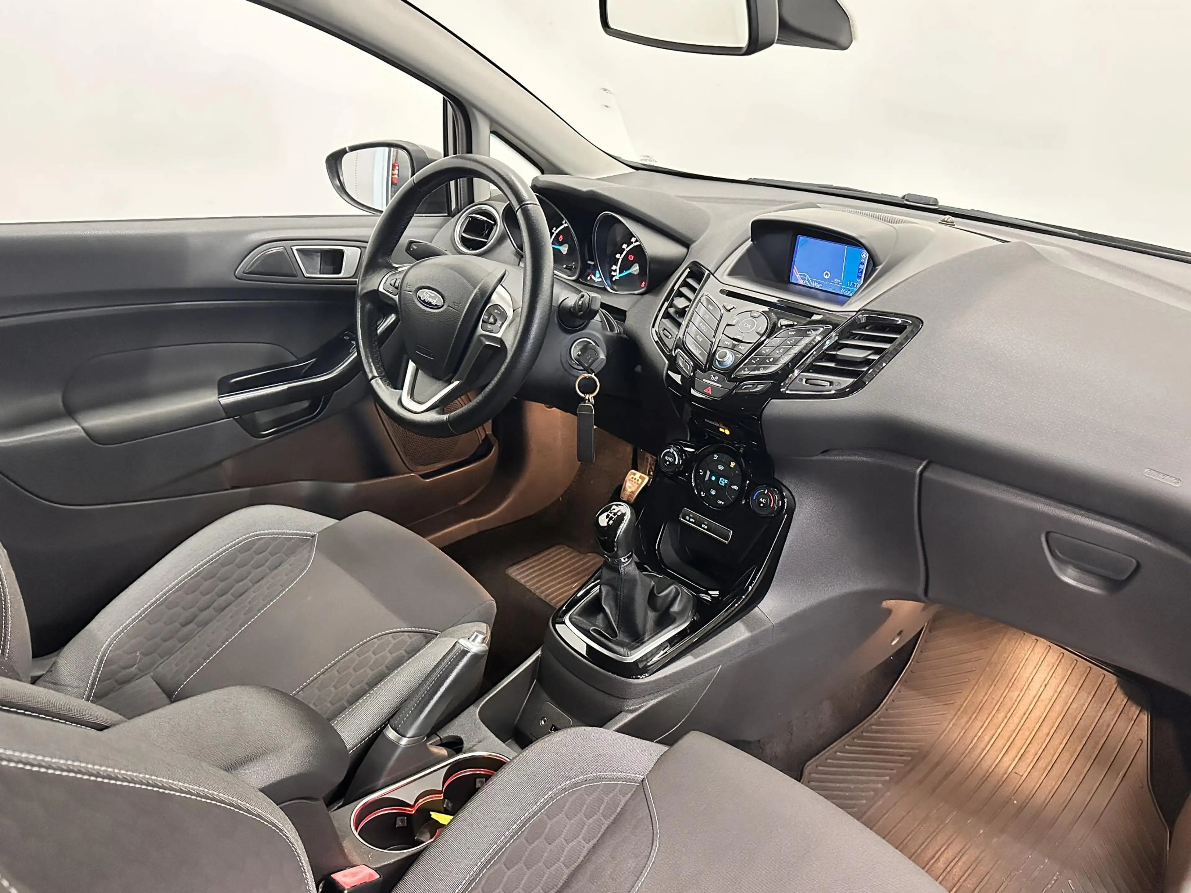 Ford Fiesta 1.0 EcoBoost Sport — photo 12
