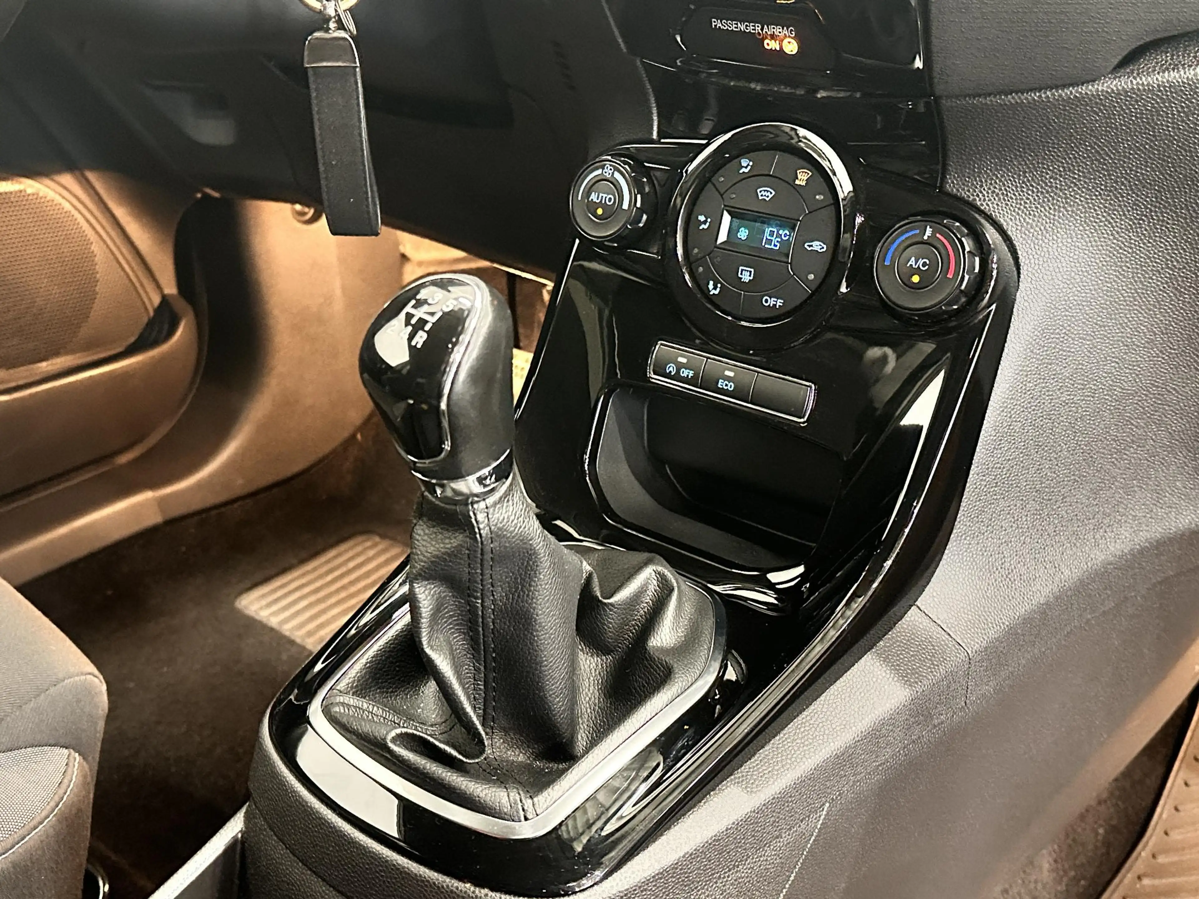 Ford Fiesta 1.0 EcoBoost Sport — photo 13