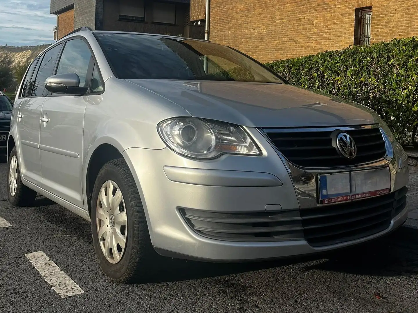 Volkswagen Touran Touran 1.4 TSI Edition Edition Plateado - 1