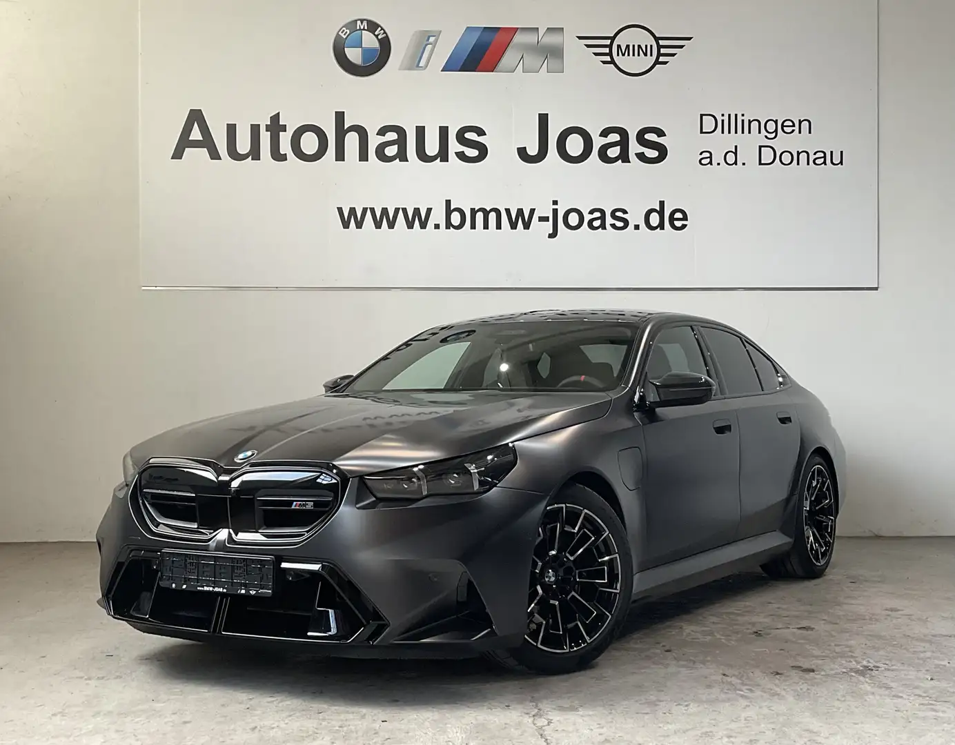 BMW M5 Limousine  Frozen Deep Grey M Drivers Package Grau - 1