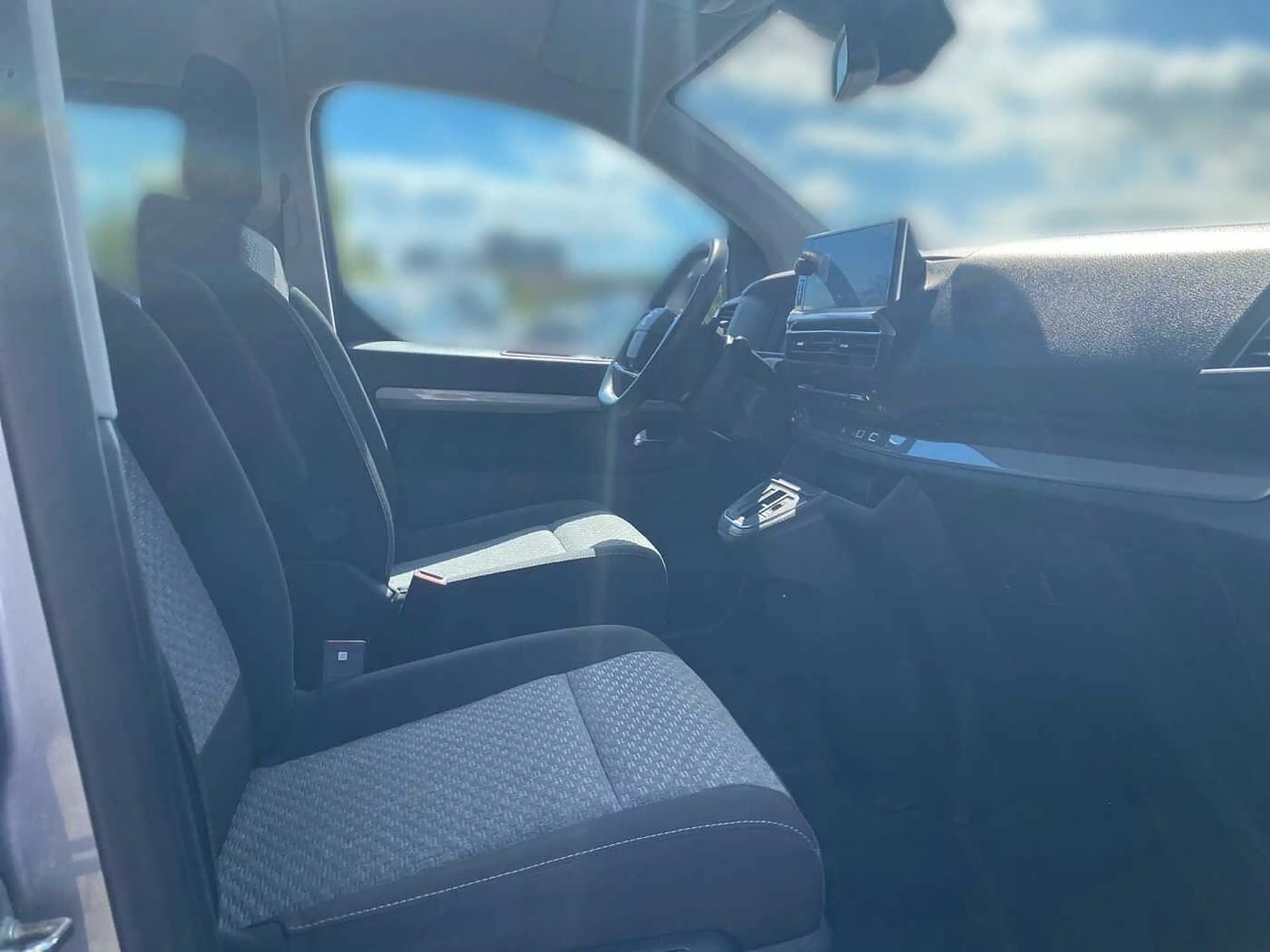 Toyota Proace Verso 2.0 D-4D L2 Team D — photo 6