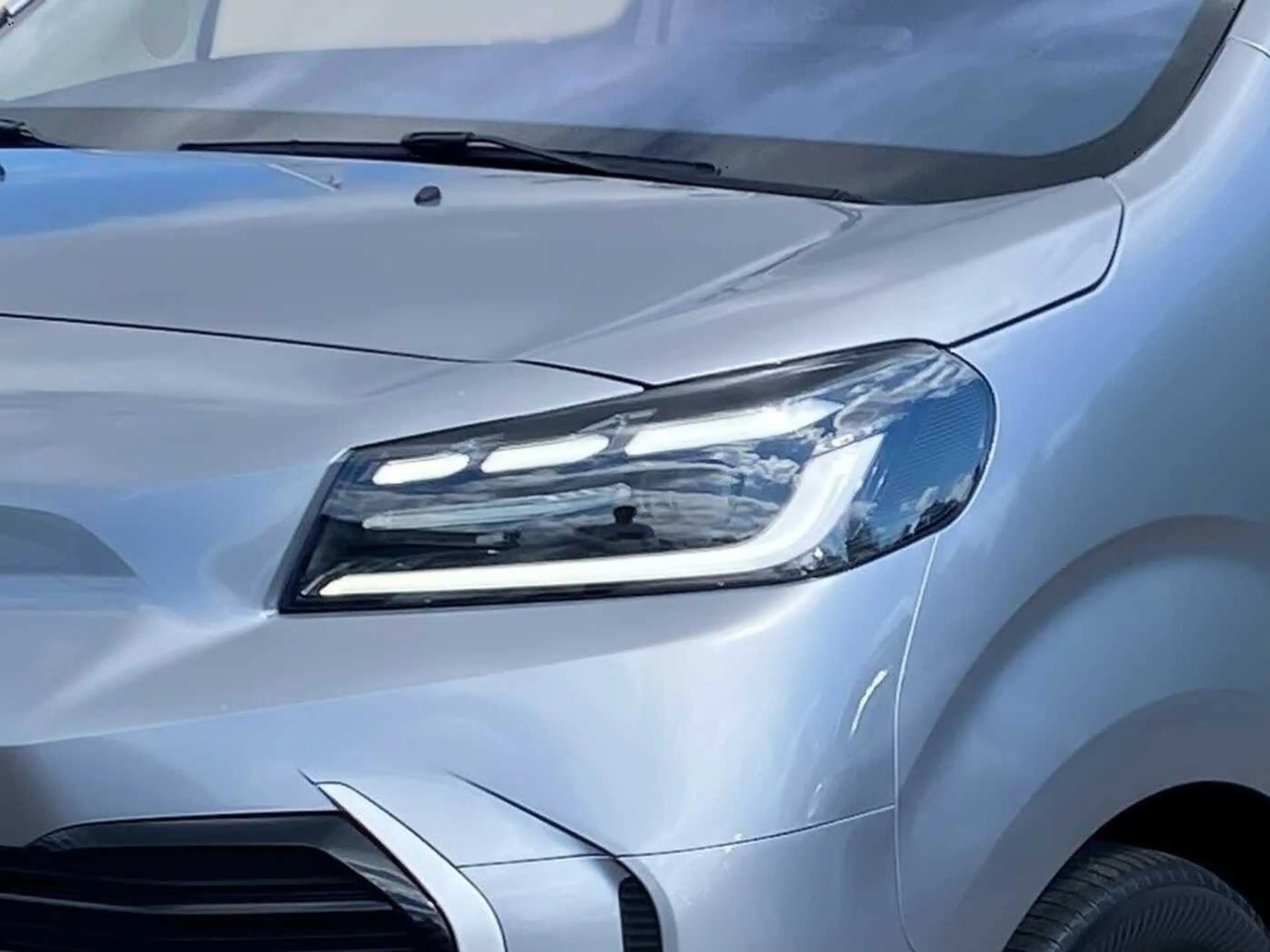 Toyota Proace Verso 2.0 D-4D L2 Team D — photo 14