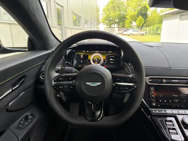 Aston Martin Vantage Coupé Ansicht 12