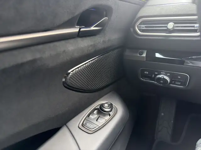 Aston Martin Vantage Coupé Ansicht 16