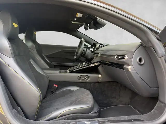 Aston Martin Vantage Coupé Ansicht 10