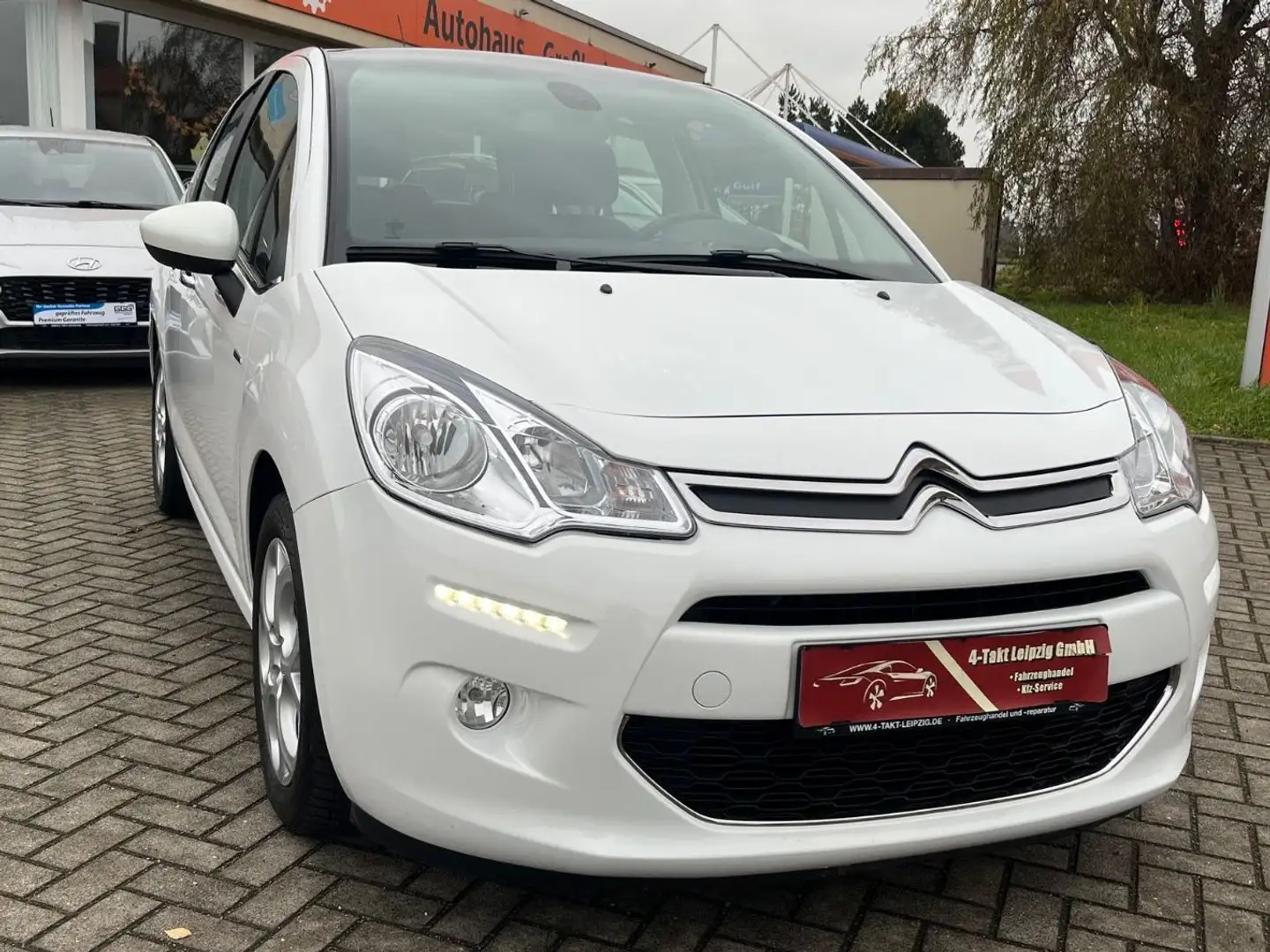 Citroen C3 1.2 e-VTi Exclusive*Automatik*Leder*Kamera* Weiß - 1