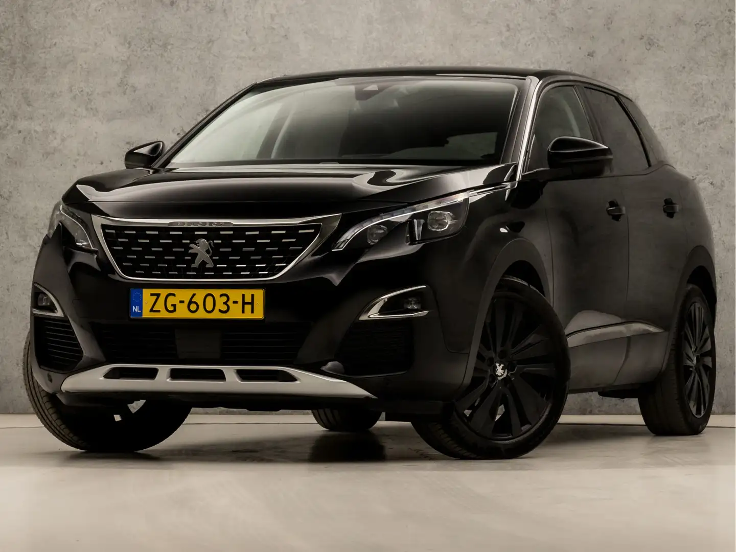 Peugeot 3008 1.2 PureTech Black Edition (GROOT NAVI, APPLE CARP Zwart - 1
