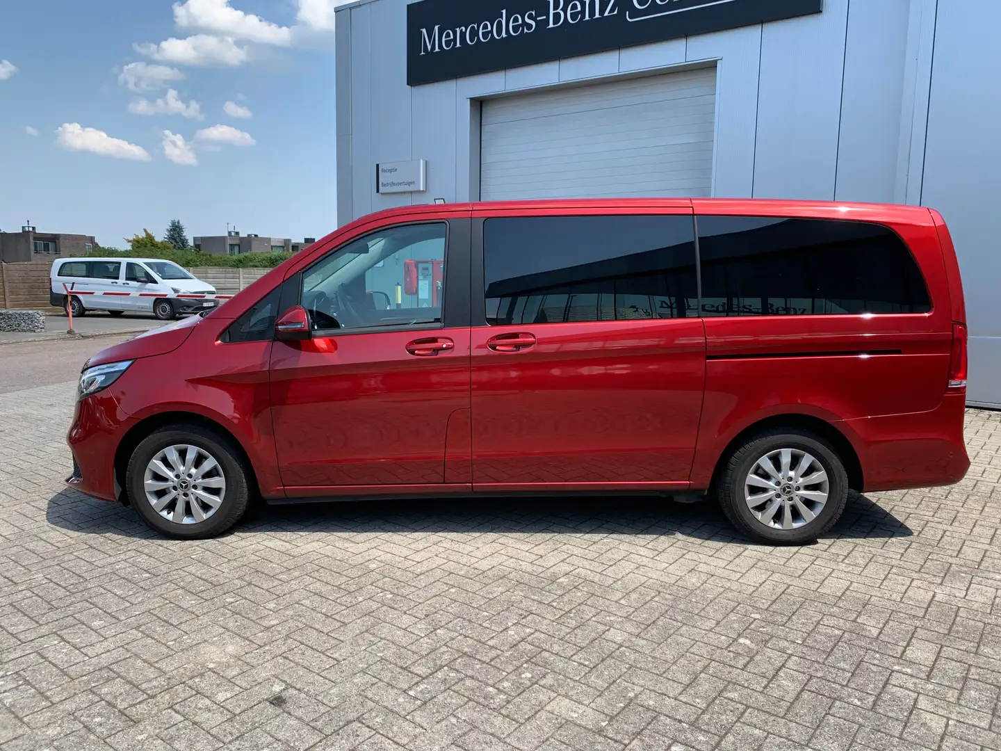 Mercedes-Benz V 220 V 220 d lang 9G-TRONIC Edition 2020 Rouge - 2