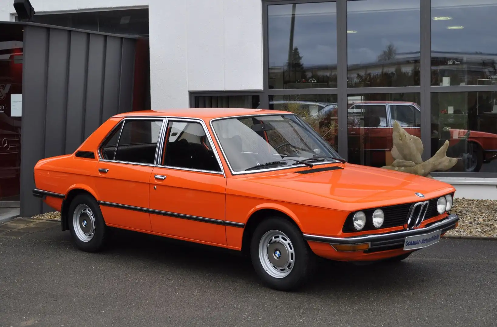 BMW 520 "unverbastelter Originalzustand aus 1. Hand" Orange - 1