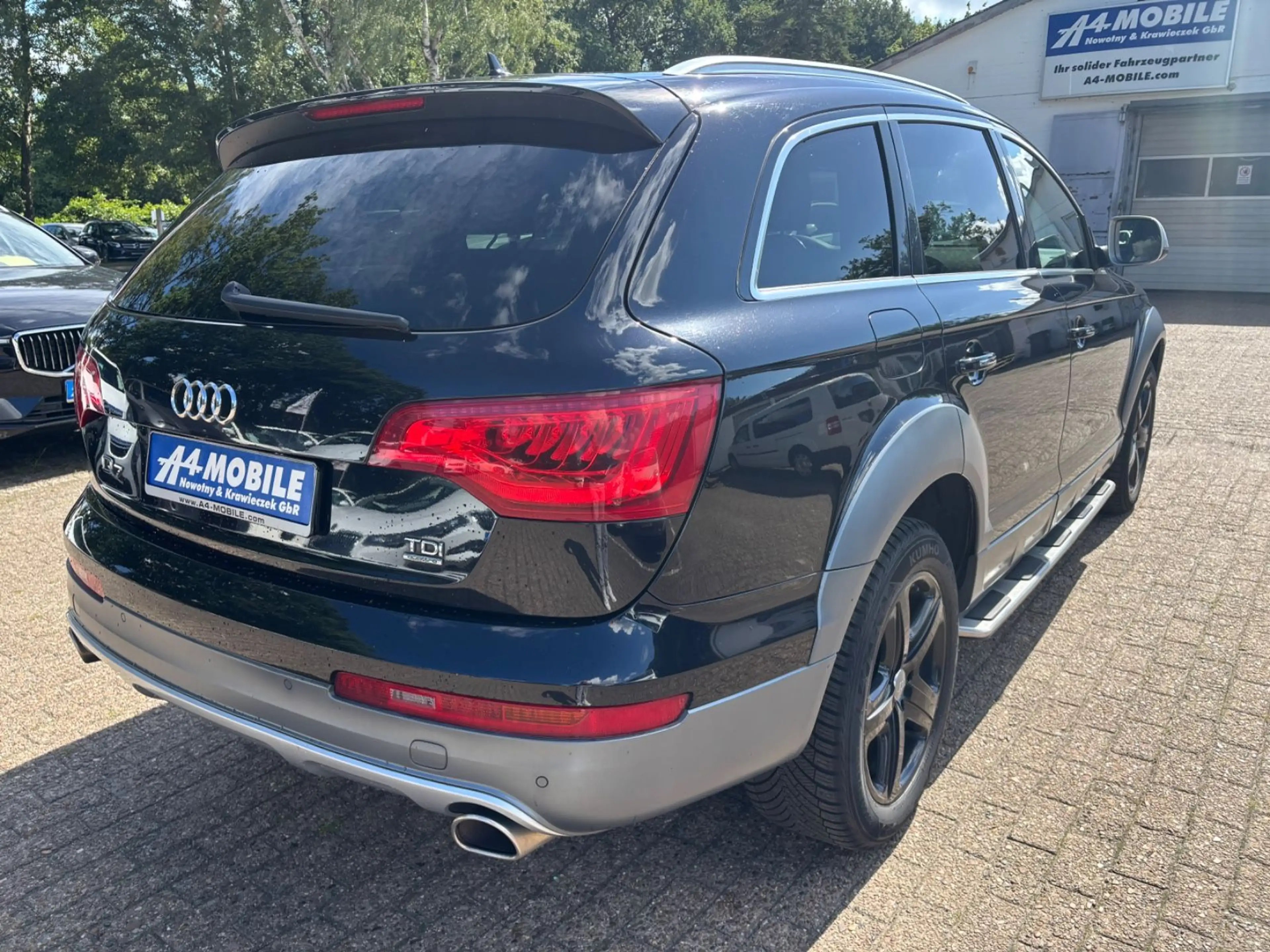 Audi Q7 3.0 TDI quattro Leder Navi 3.5t AHK Tüv neu — photo 11