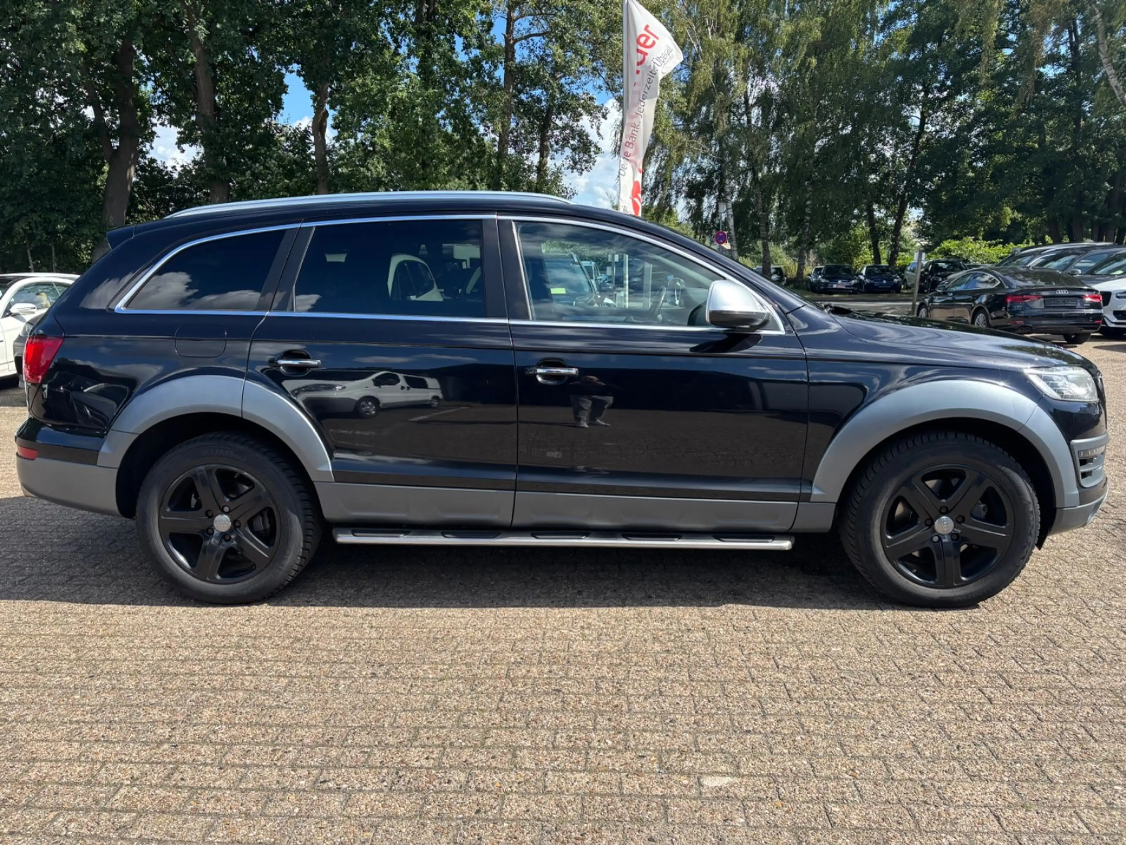 Audi Q7 3.0 TDI quattro Leder Navi 3.5t AHK Tüv neu — photo 12