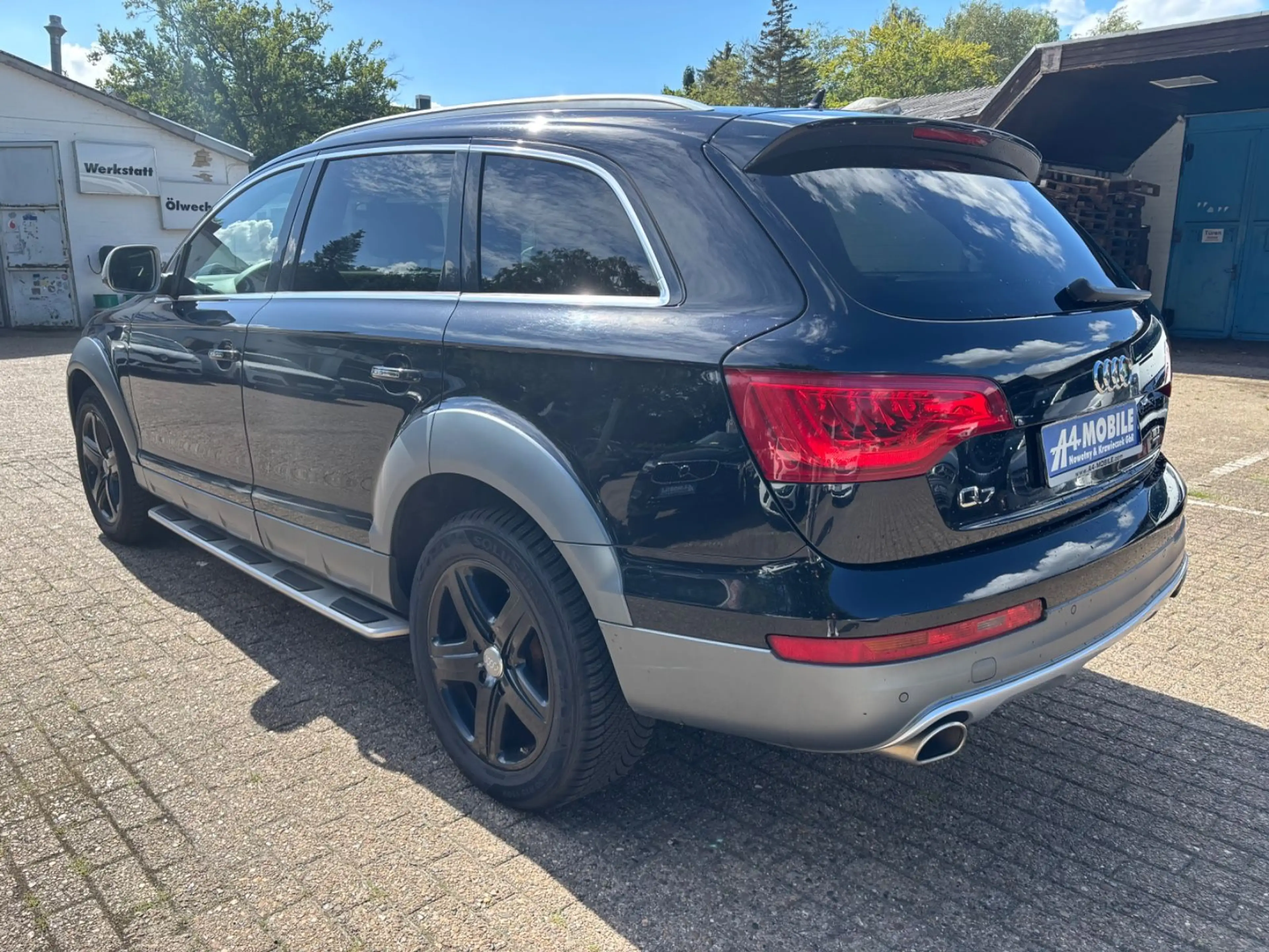 Audi Q7 3.0 TDI quattro Leder Navi 3.5t AHK Tüv neu — photo 3