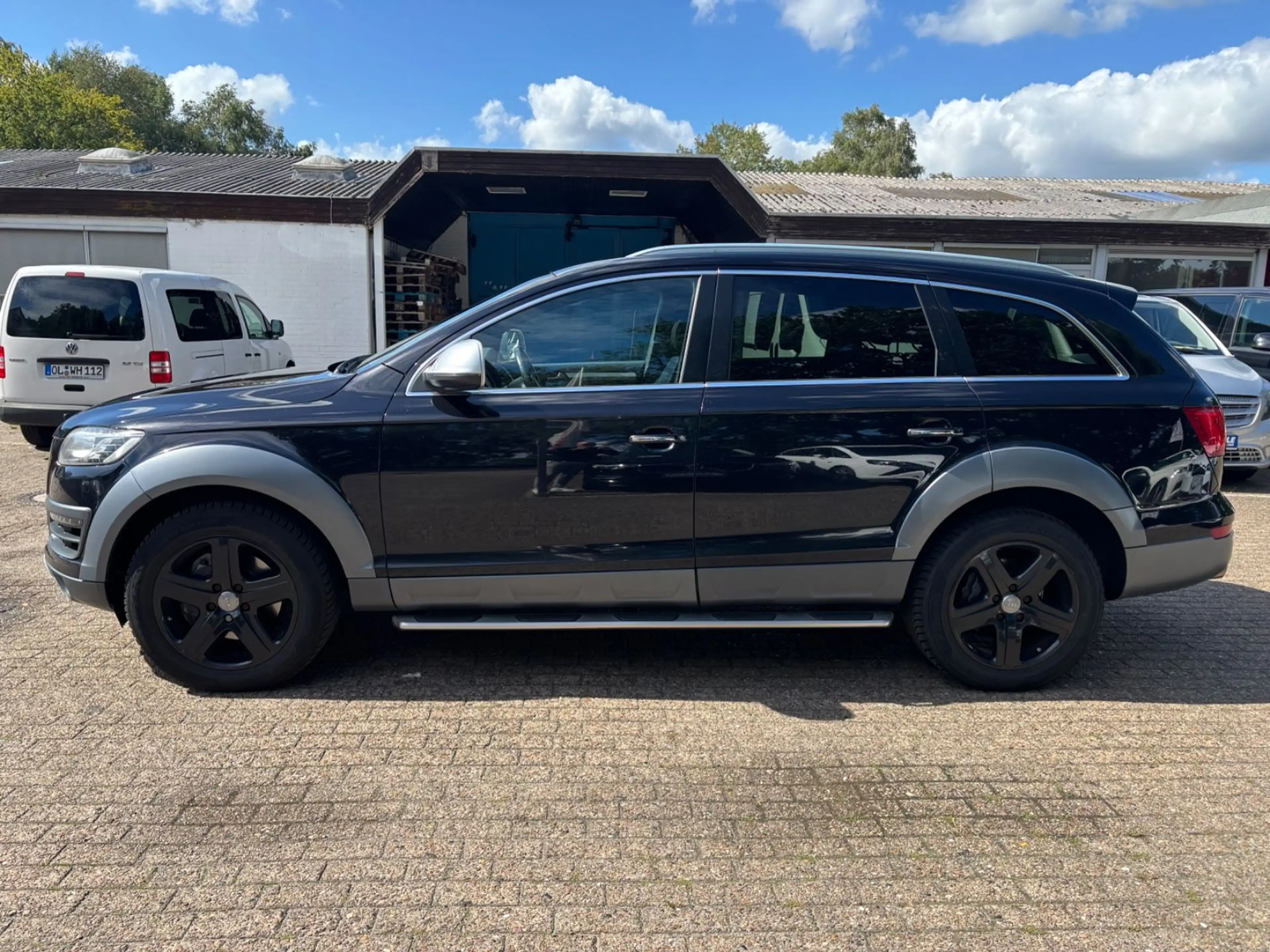 Audi Q7 3.0 TDI quattro Leder Navi 3.5t AHK Tüv neu — photo 2