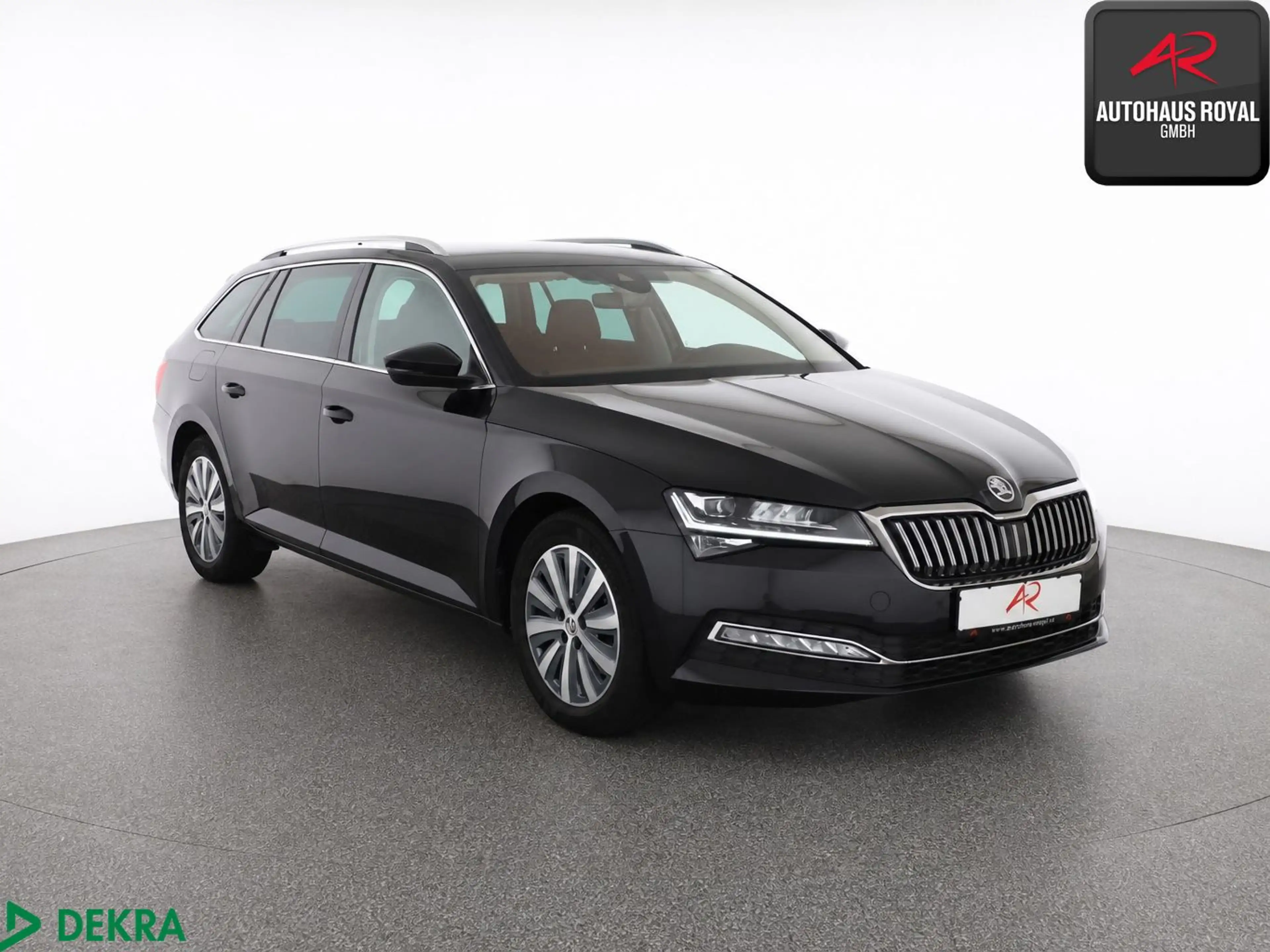 Skoda Superb Combi 2.0 TDI STYLE MATRIX,KAMERA,MEMORY — photo 7