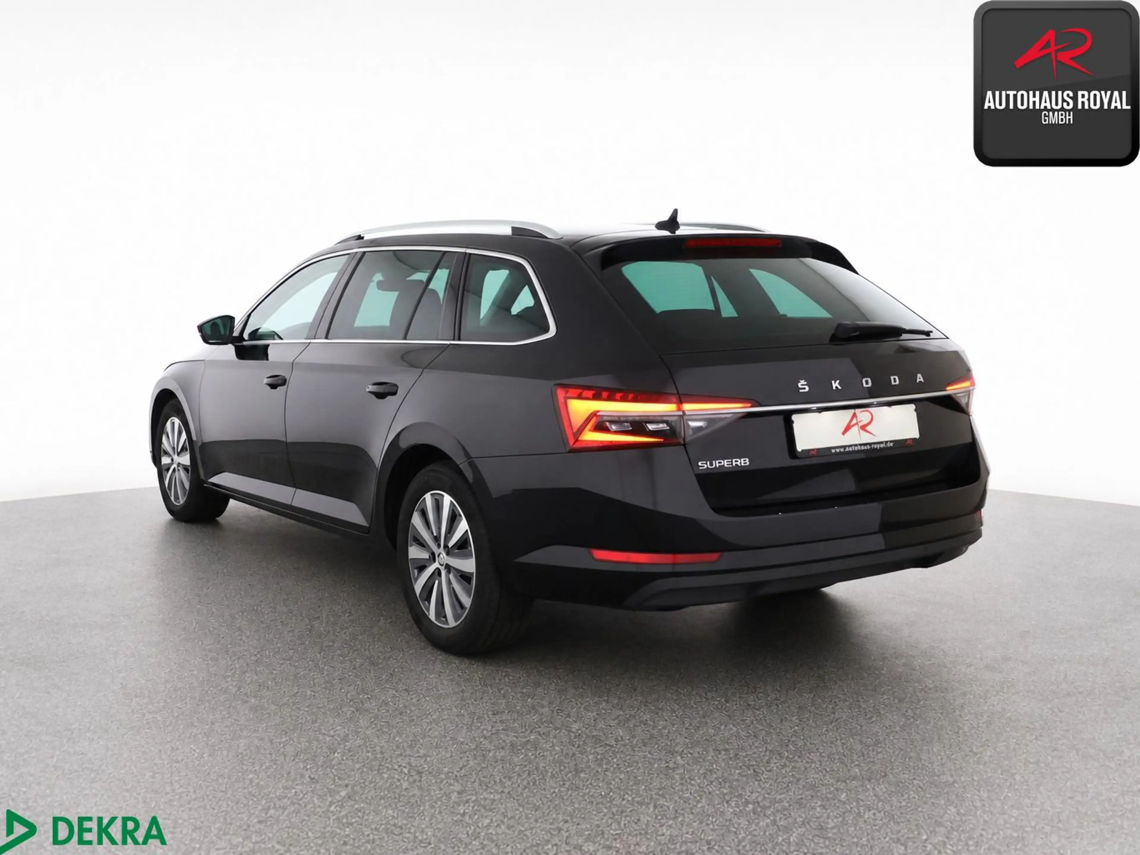 Skoda Superb Combi 2.0 TDI STYLE MATRIX,KAMERA,MEMORY — photo 3