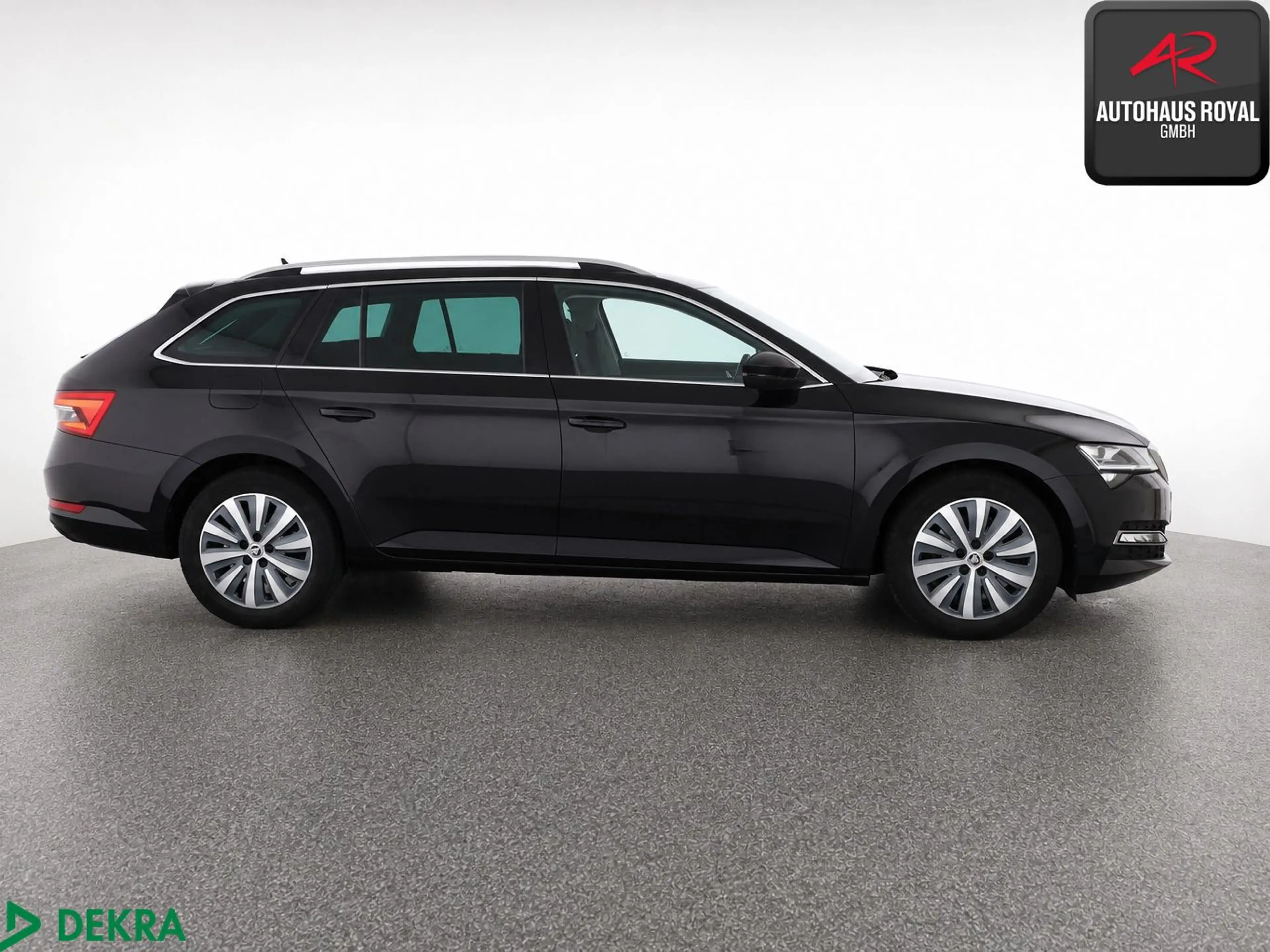 Skoda Superb Combi 2.0 TDI STYLE MATRIX,KAMERA,MEMORY — photo 6