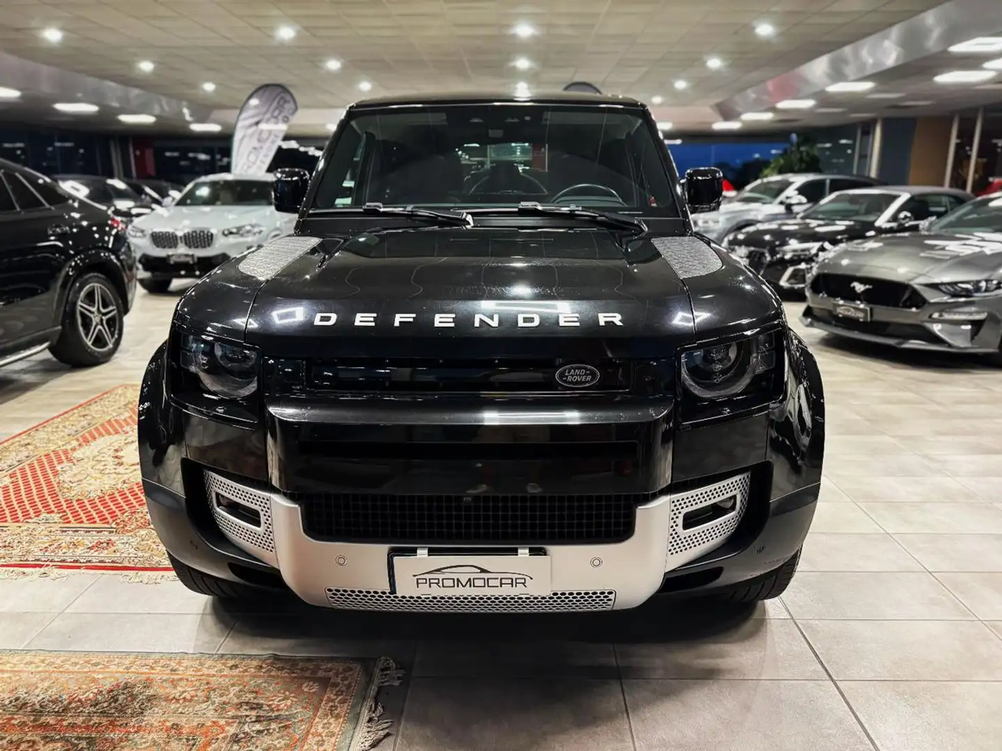 Land Rover Defender 110 3.0D I6 200 CV AWD AUTO SE *UNIPROP*SERVICE UF Negro - 2