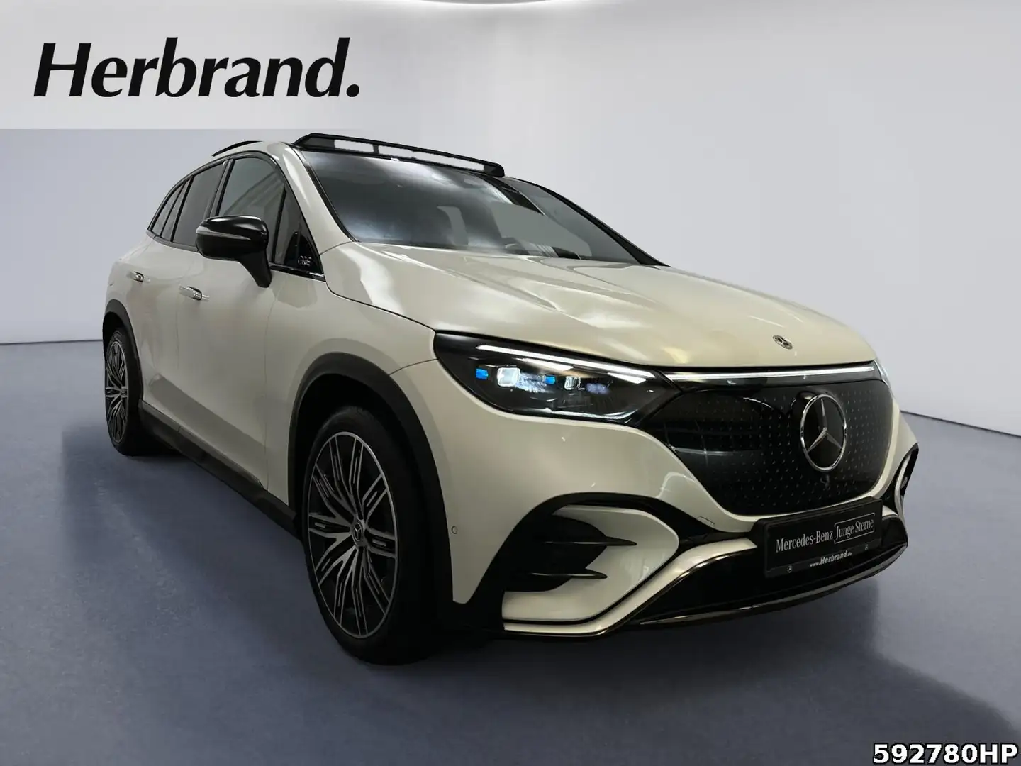 Mercedes-Benz EQE 350 4M SUV AIRMATIC Pano Hyperscreen DIGITAL Weiß - 2