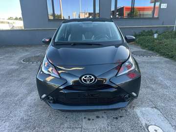 Aygo 1.0i VVT-i x-play