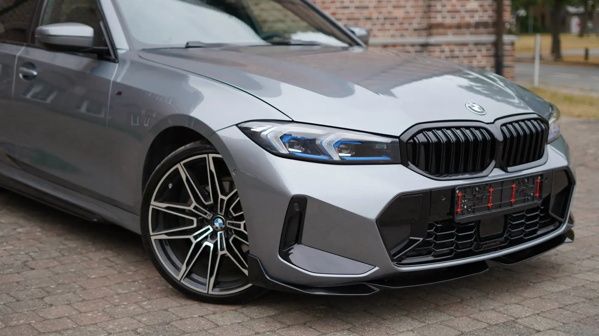 BMW 320 BMW 320d / Mild-Hybride / Keyless / Laser Argent - 2