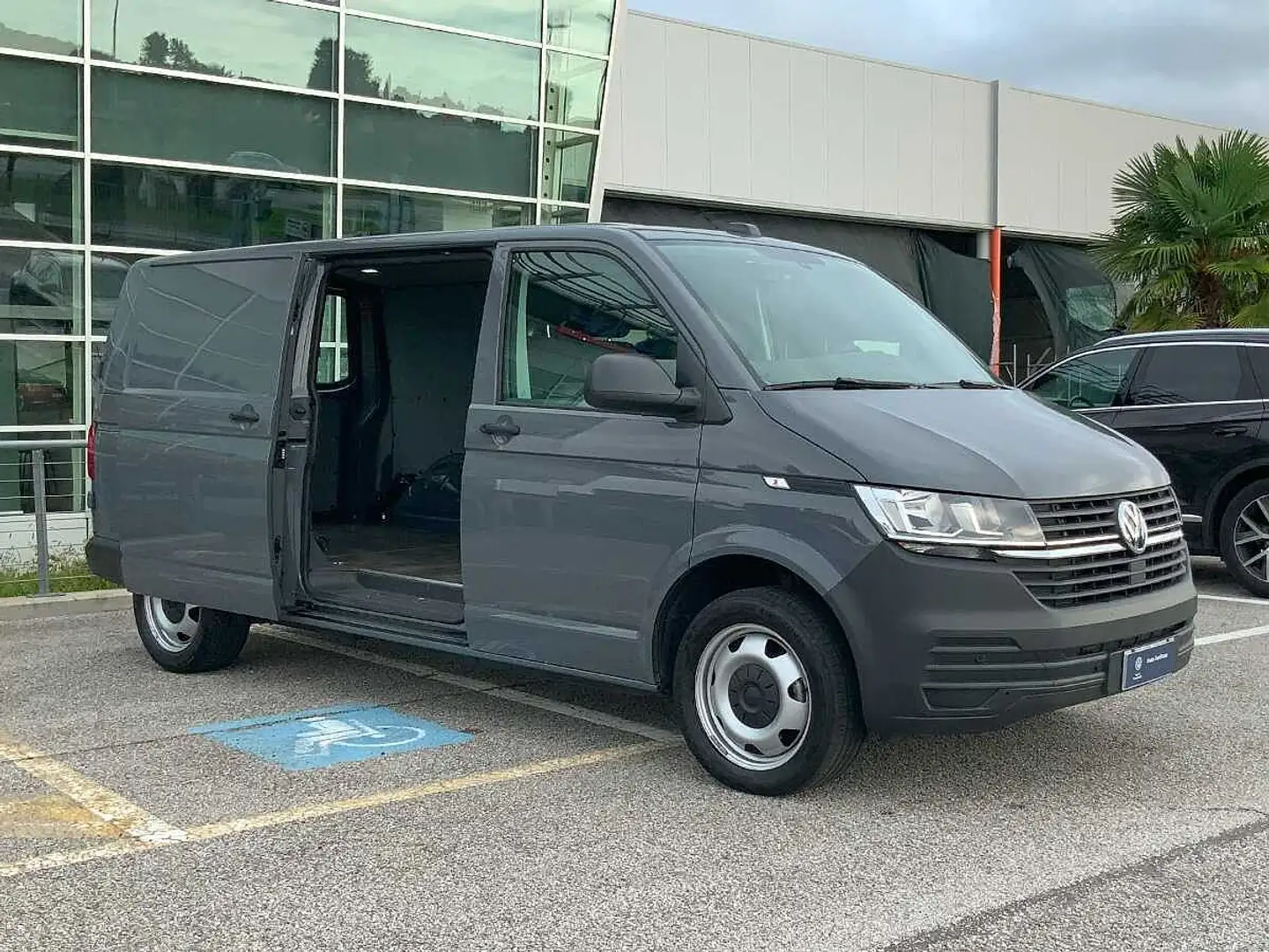 Volkswagen T6 Transporter 2.0 TDI 150CV PL Furgone Business Gris - 2