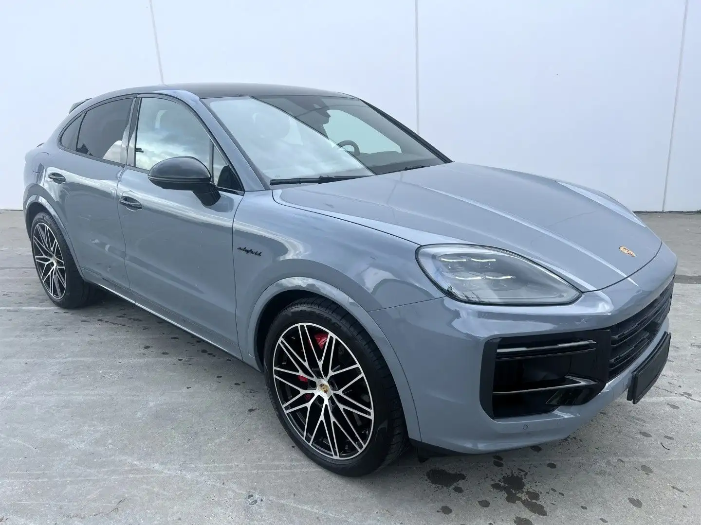 Porsche Cayenne Coupe Turbo E-Hybrid °AHK°Belüftung° Grau - 2