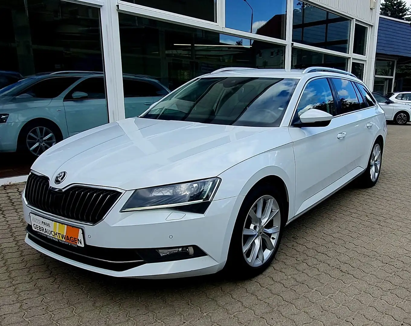 Skoda Superb Style - Navi/Standheiz./Bi-Xenon TOP !!! Weiß - 1