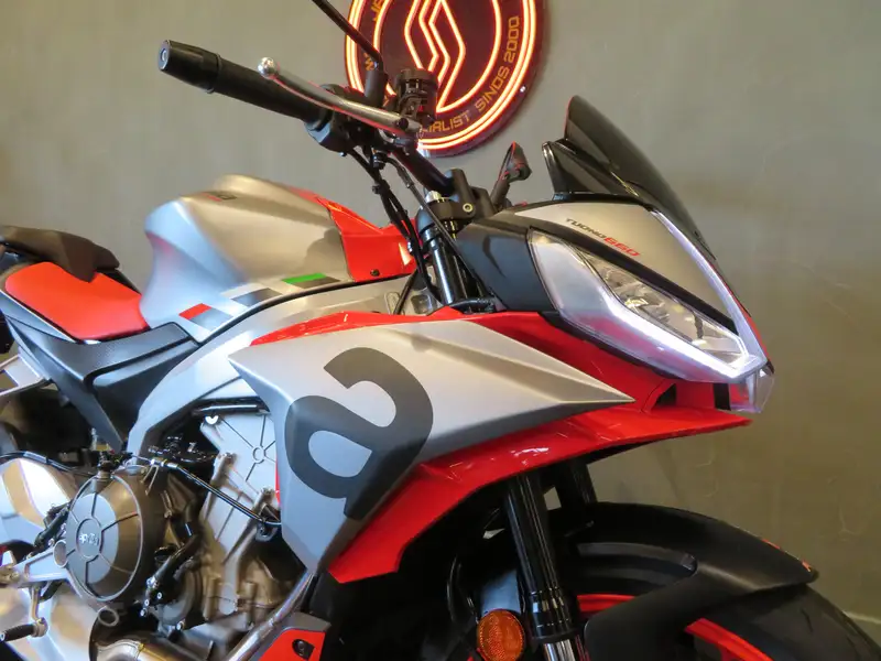 Aprilia Tuono - foto 5