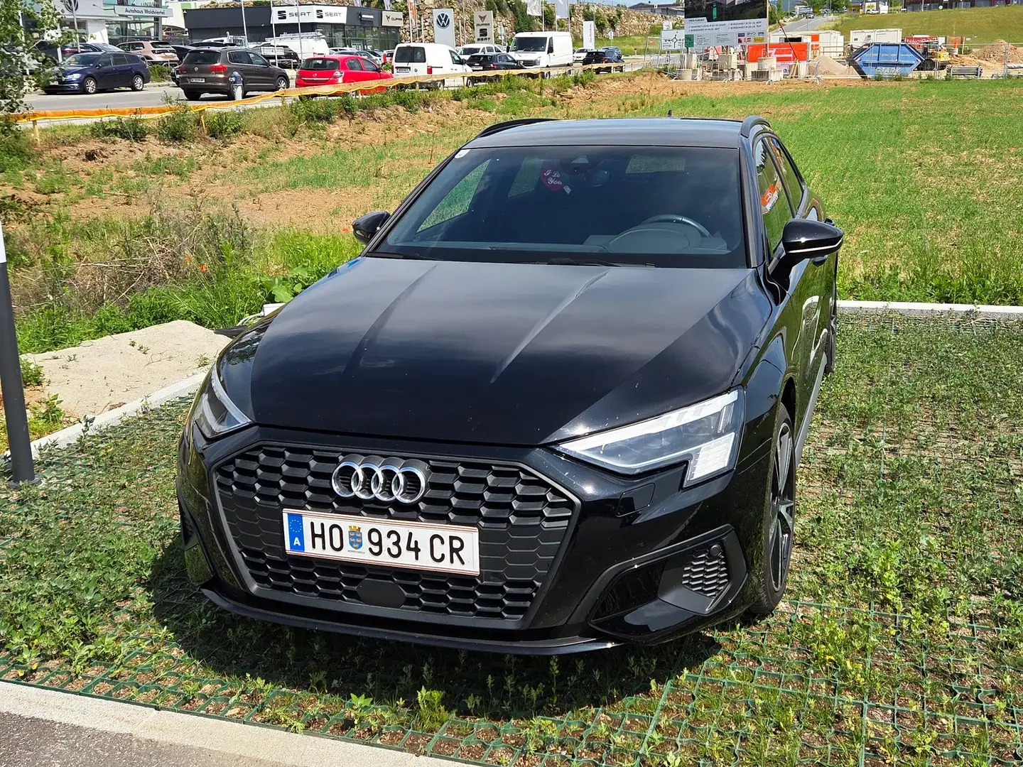 Audi A3 Sportback 30 TDI  intense Schwarz - 2