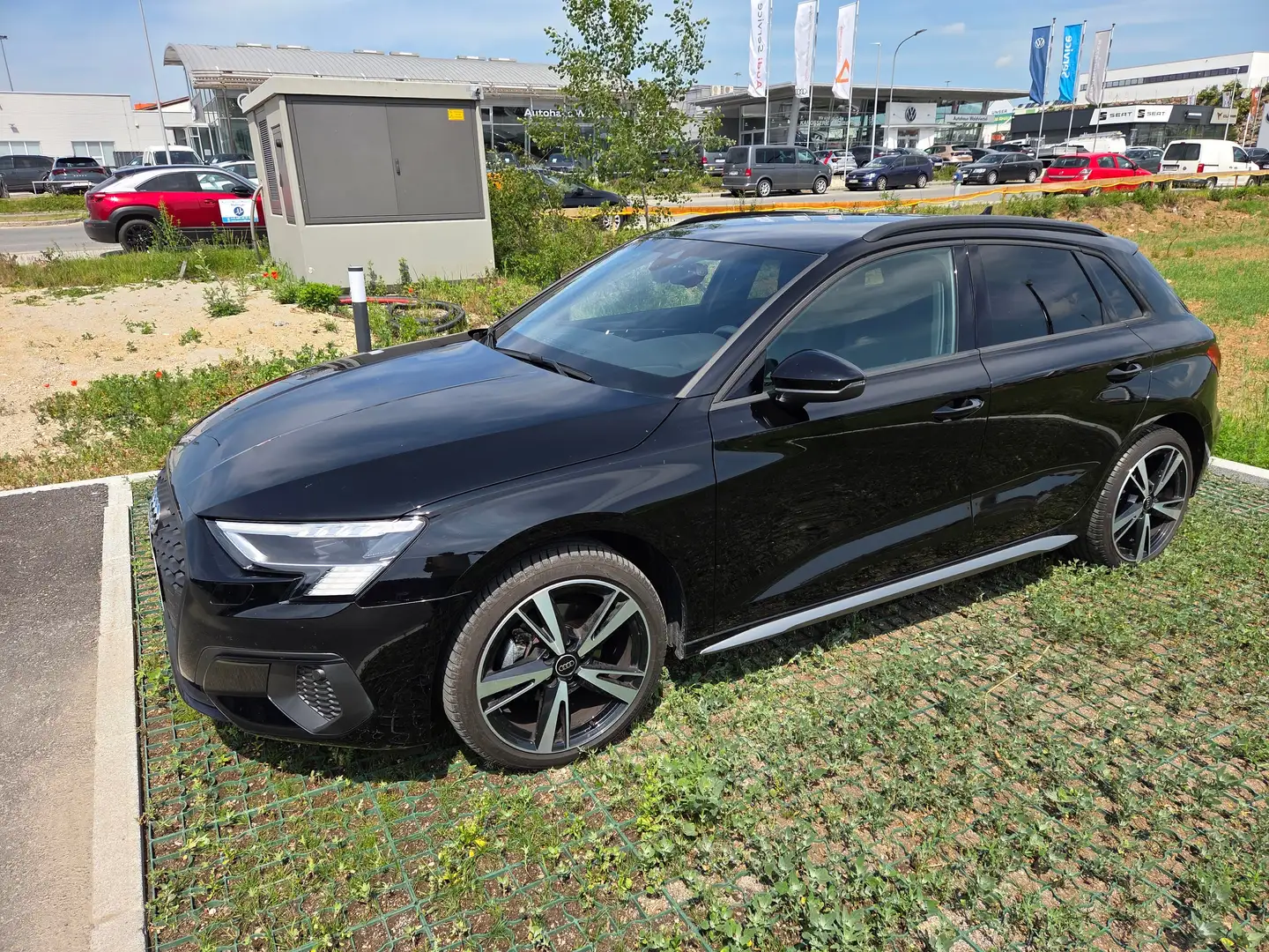 Audi A3 Sportback 30 TDI  intense Schwarz - 1