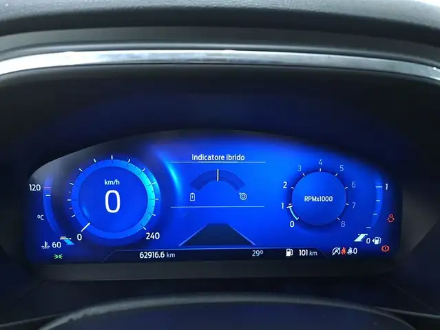 Ford Focus view 12
