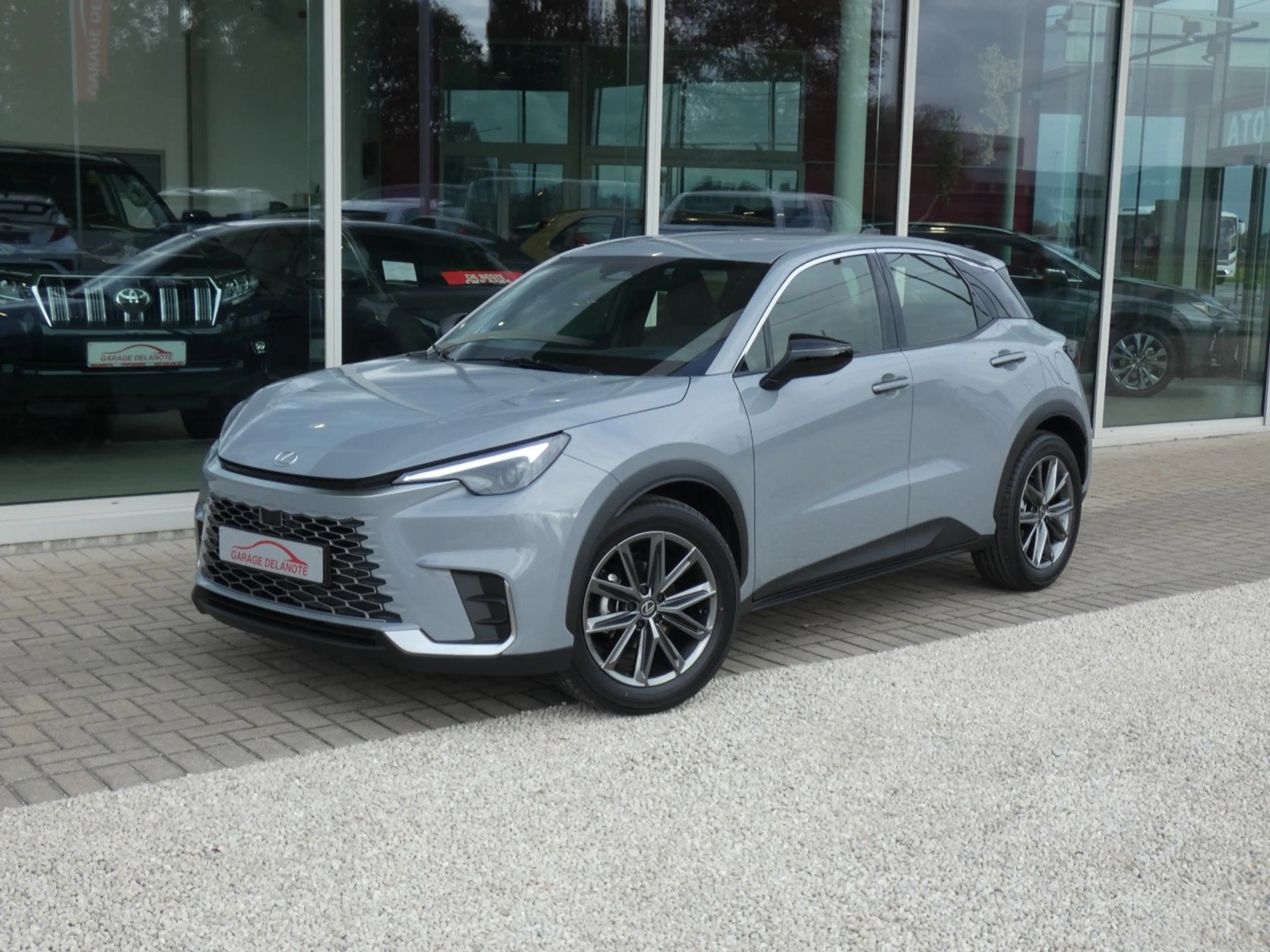 Lexus LBX Hybrid Elegant +LEDER +Zetelverwarming +Dodehoek — photo 3