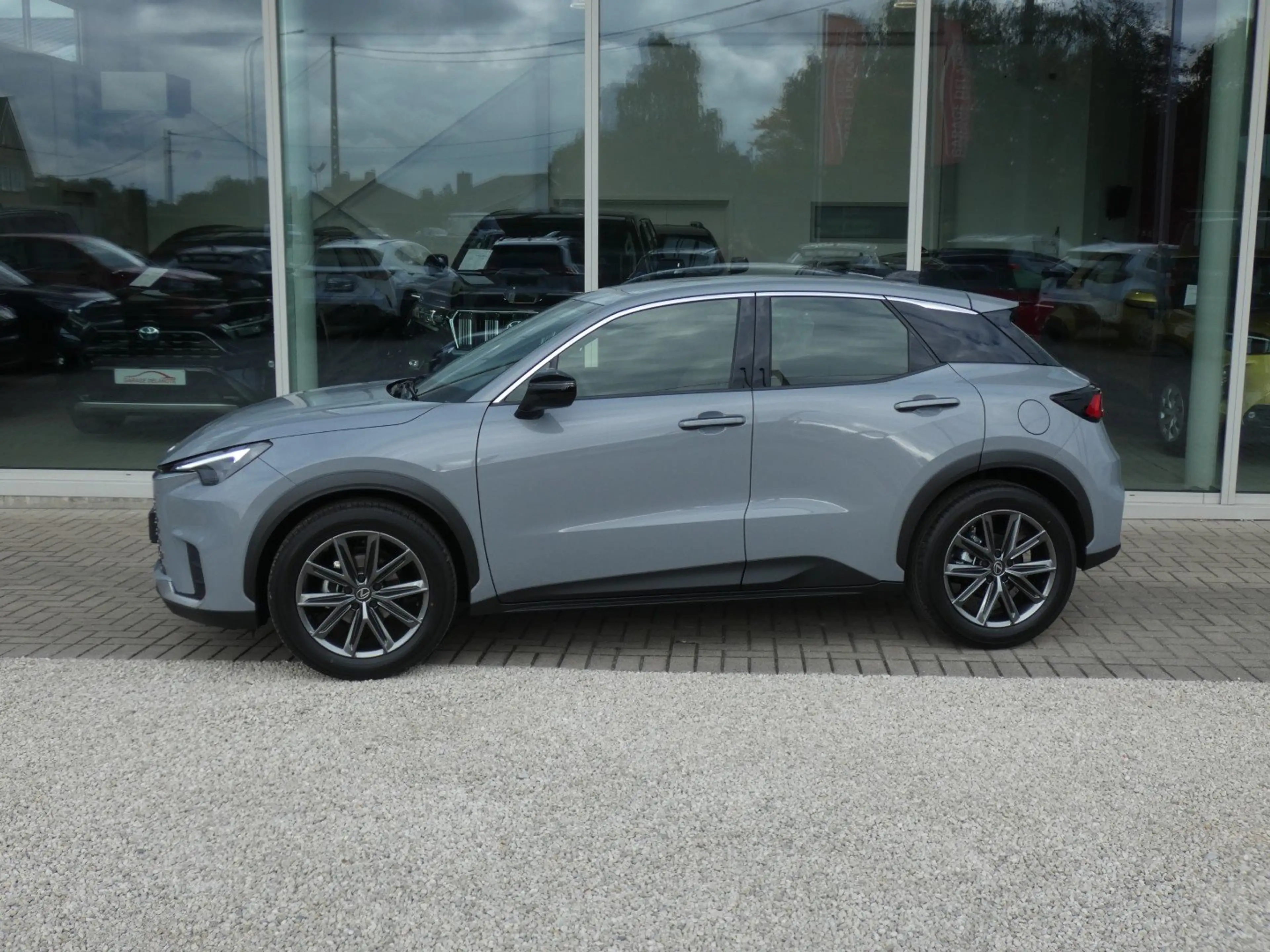 Lexus LBX Hybrid Elegant +LEDER +Zetelverwarming +Dodehoek — photo 5