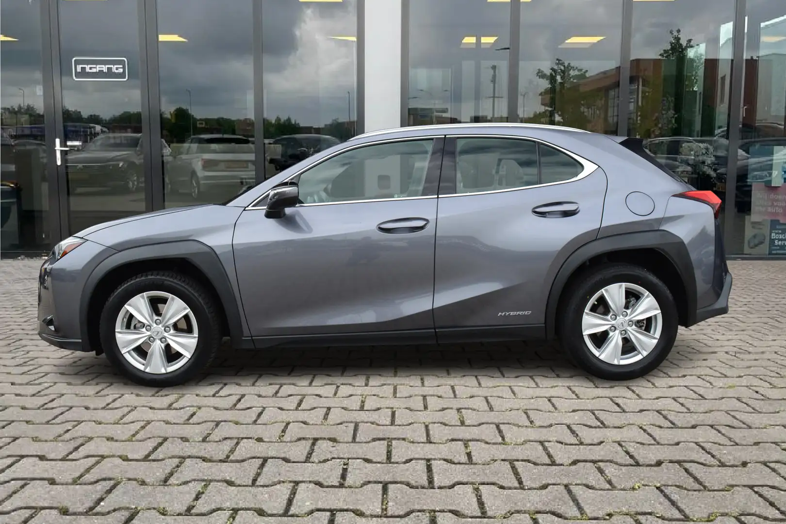 Lexus UX 250h Business Line Pro | ACC | Camera | 17 Inch | Grijs - 2