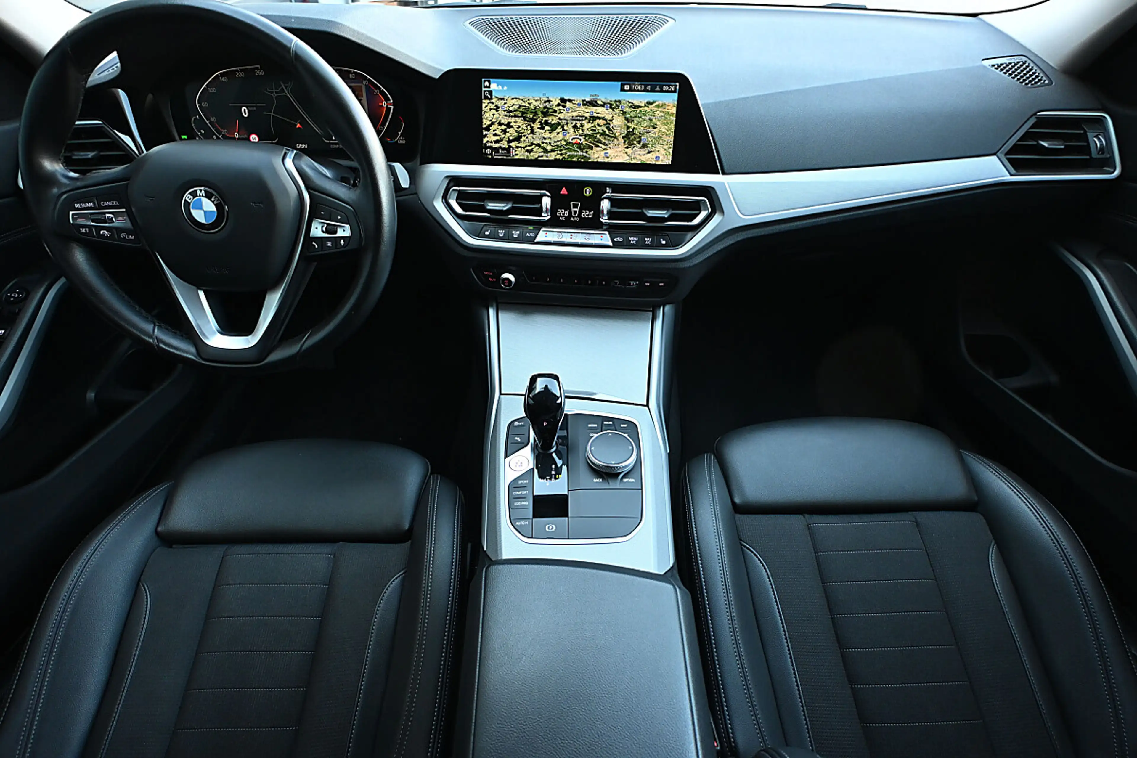 BMW 318 d 48 V Touring Aut. ACC, Sportsitze, DrivingAss... — photo 11