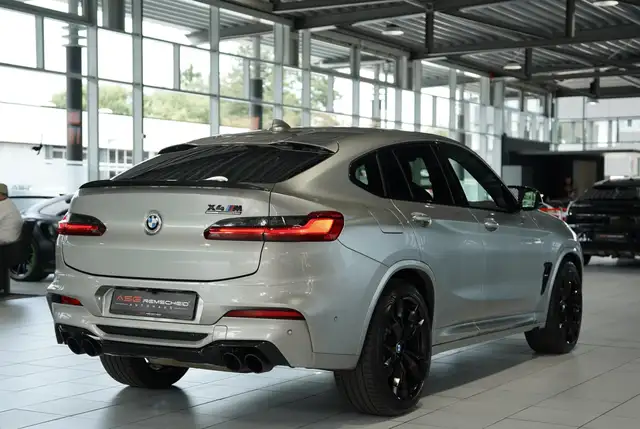 BMW X4 M view 8