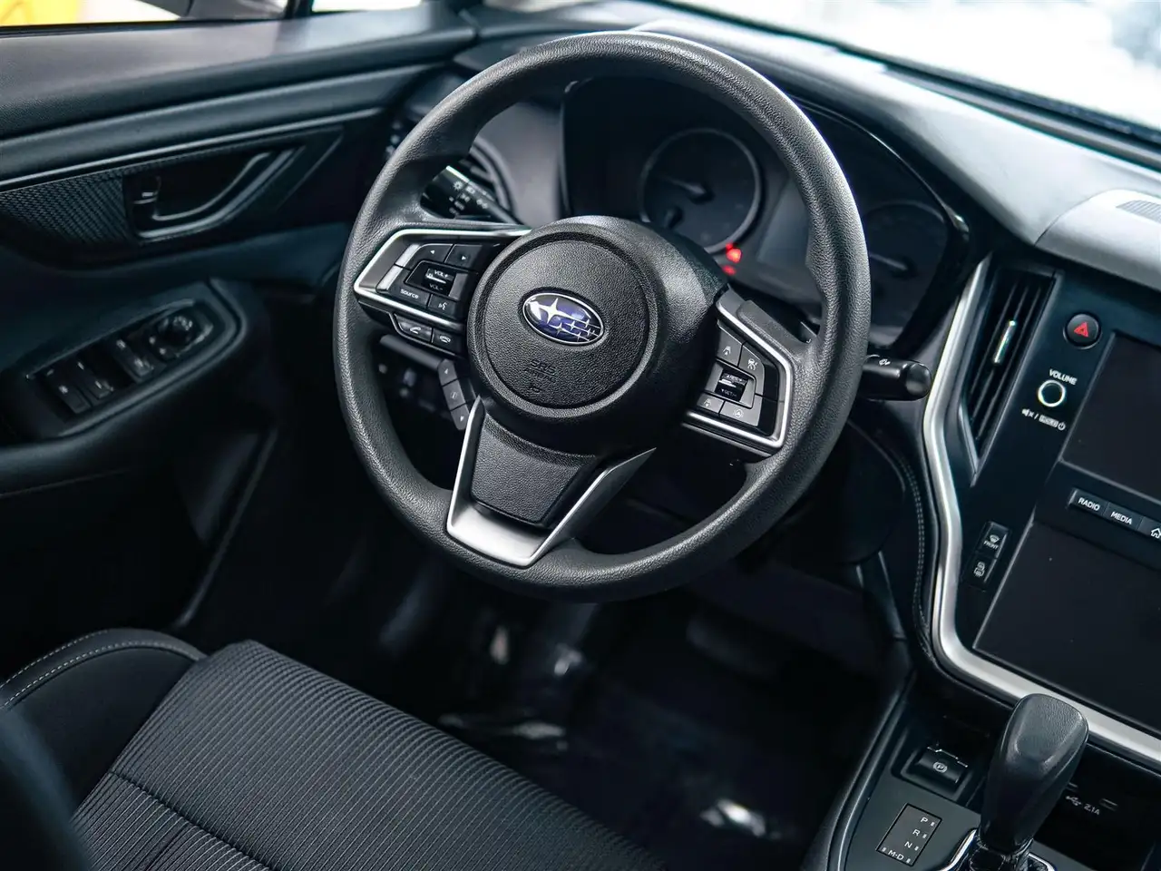Subaru Legacy снимка Subaru Legacy