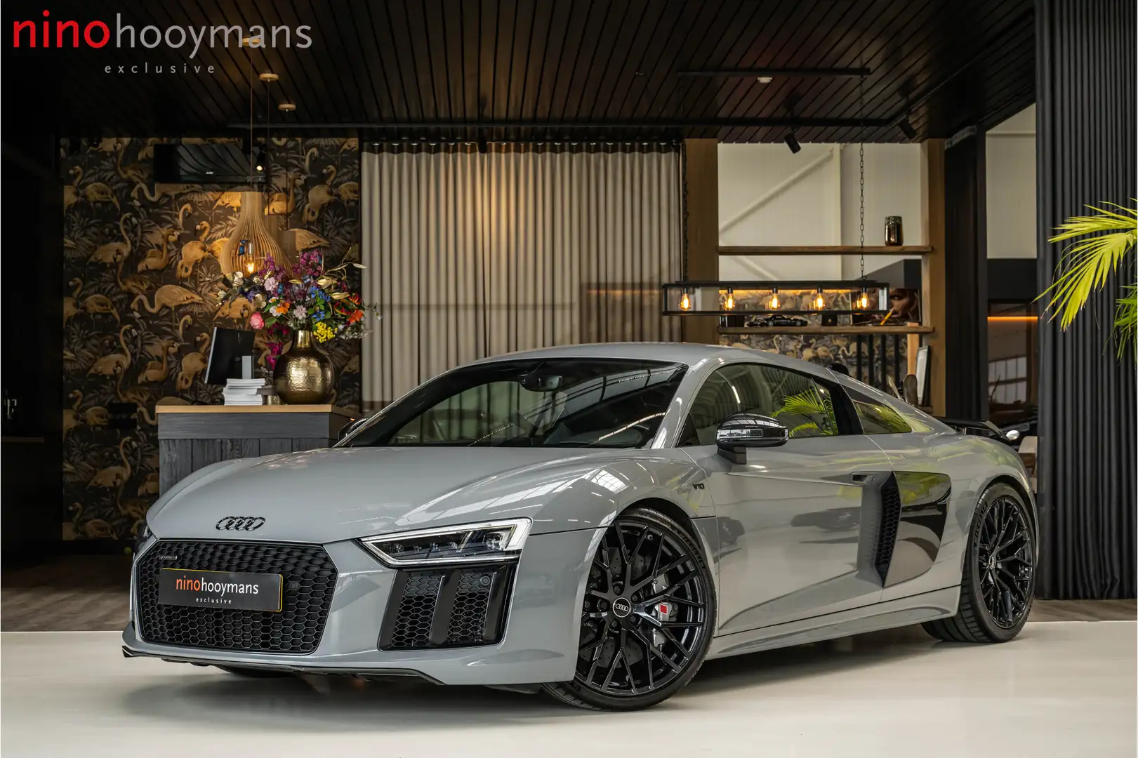 Audi R8 5.2 FSI V10 quattro Plus | Carbon in-Exterieur | B Grijs - 2