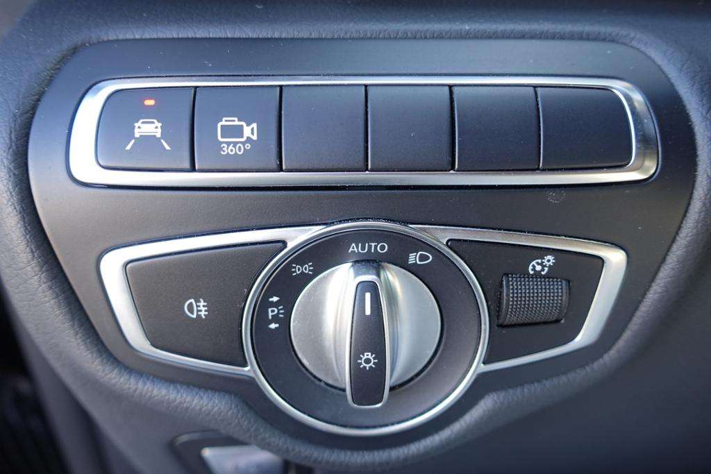 Mercedes-Benz V 250