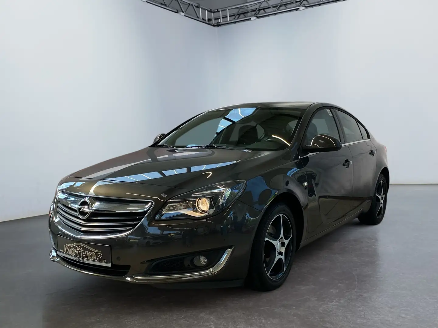 Opel Insignia Edition 1.6 SIDI Turbo Automatik Grijs - 2